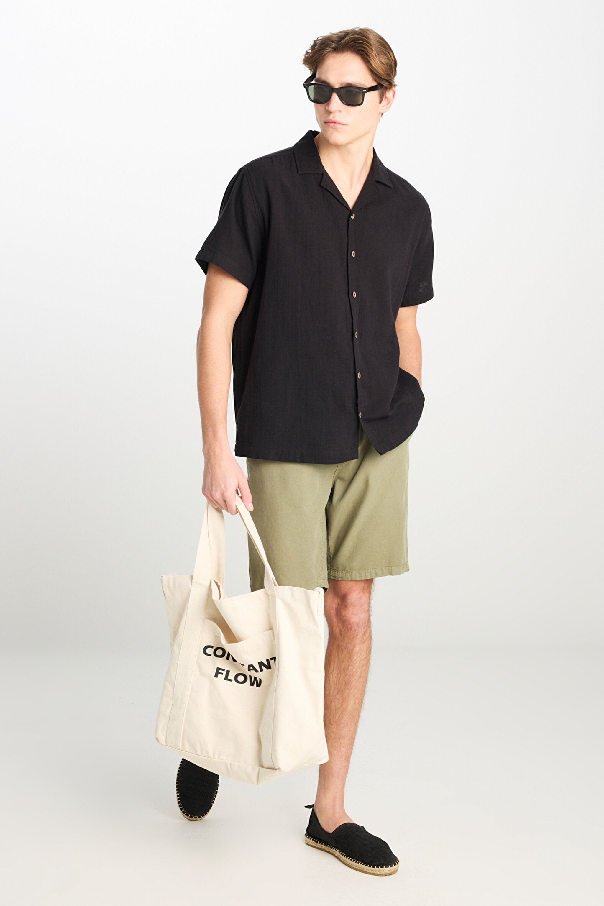 %100 Pamuk Relaxed Fit Geniş Kesim Siyah Müslin Gömlek - Black-L2510207001 (görsel 4)