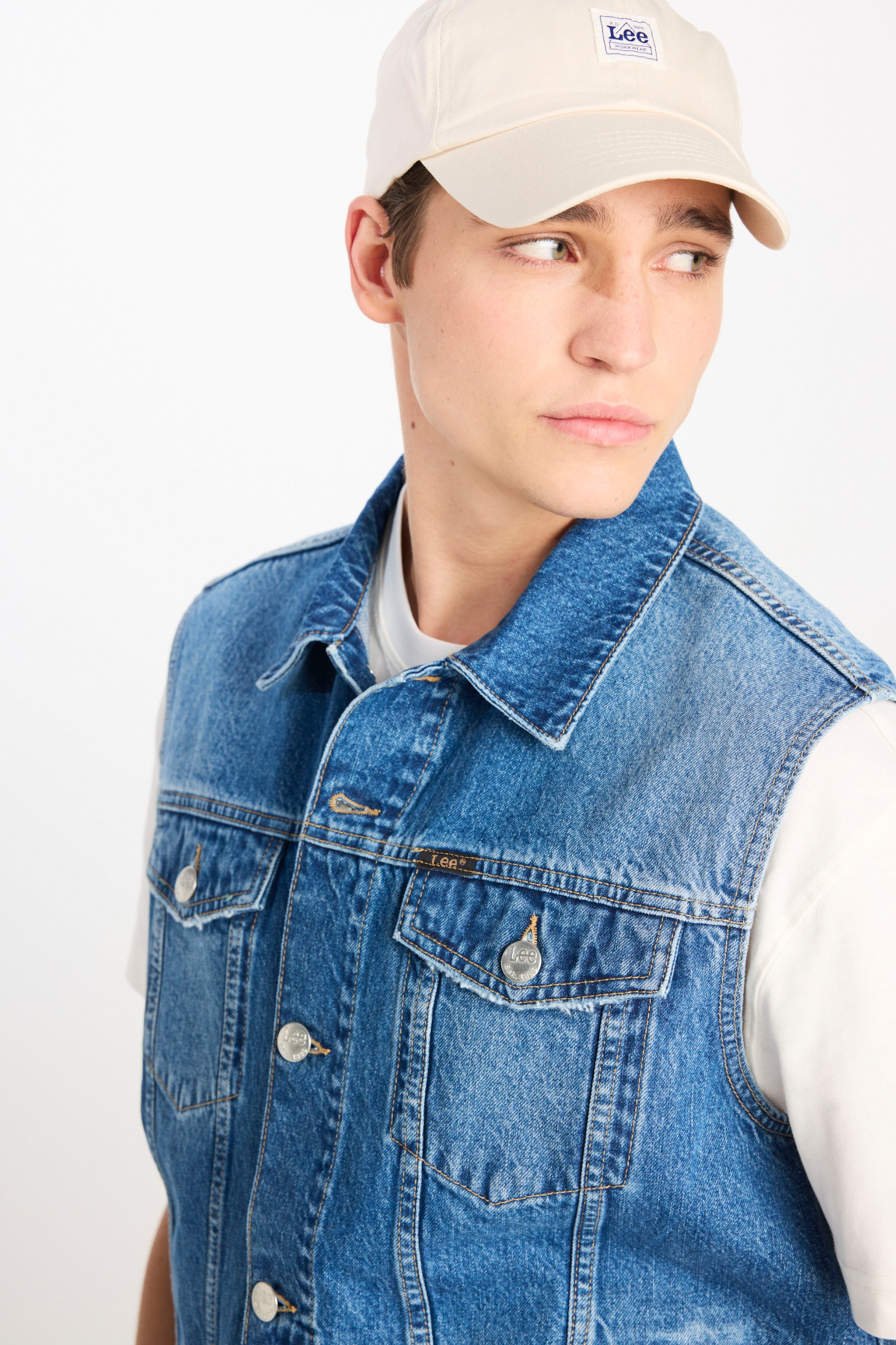 %100 Pamuk Relaxed Fit Geniş Kesim Cep Detaylı Mavi Denim Yelek - Mid Indigo-L2510254381 (görsel 4)