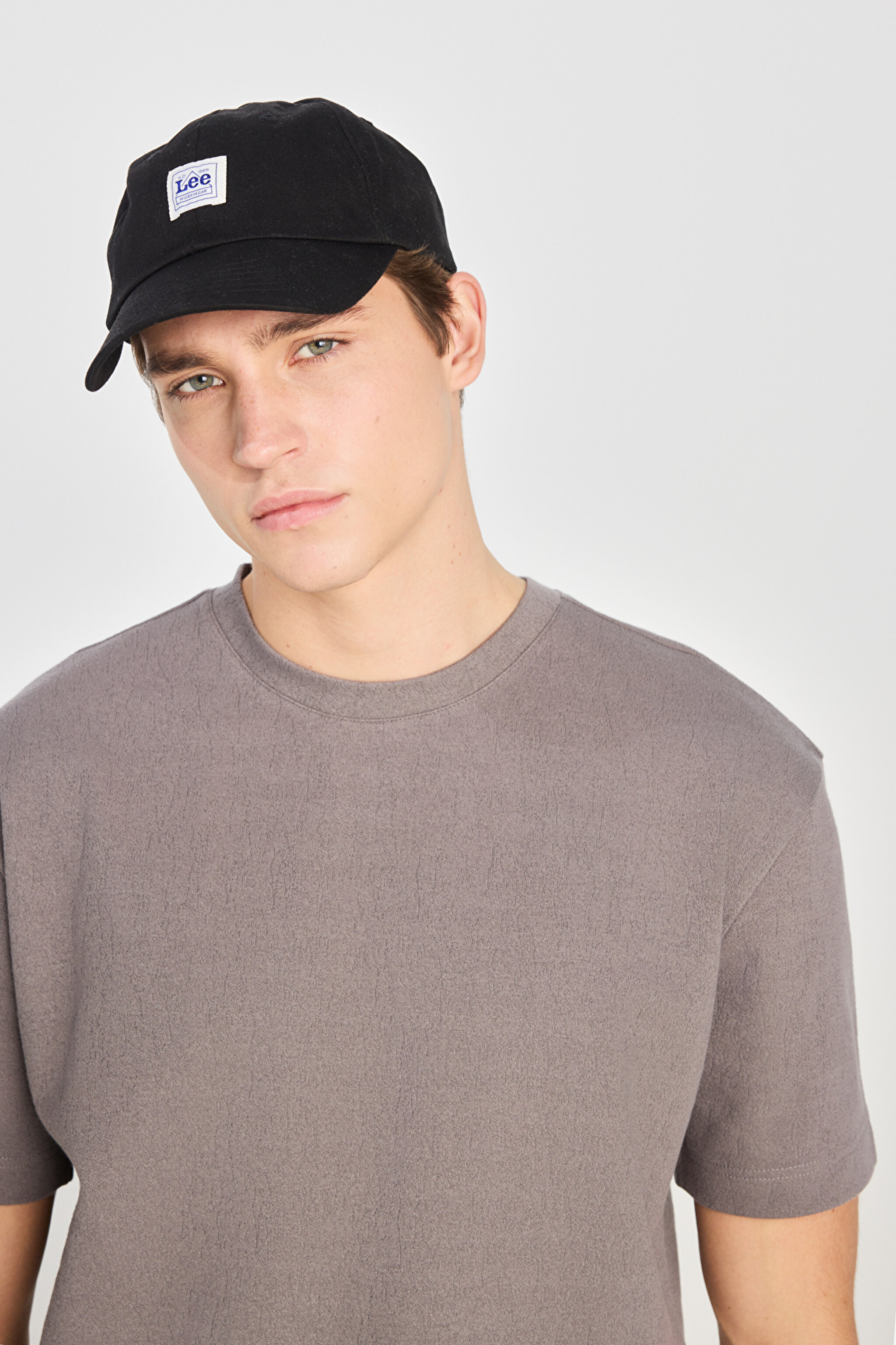 Relaxed Fit Geniş Kesim Bisiklet Yaka Gri Pamuklu Tişört - Gray-L2510271035 (görsel 4)