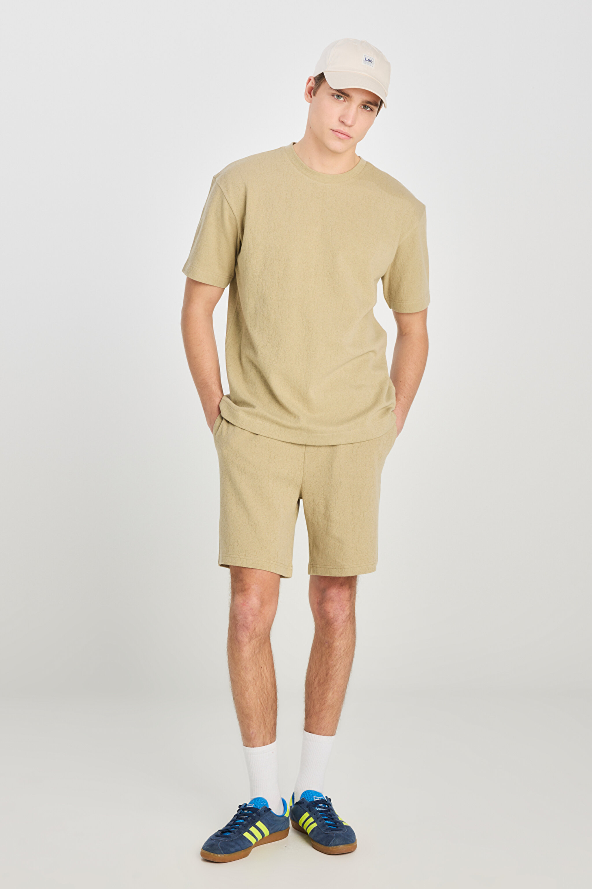 Relaxed Fit Geniş Kesim Bisiklet Yaka Pamuklu Açık Yeşil Tişört - Light Green-L2510271299 (görsel 3)