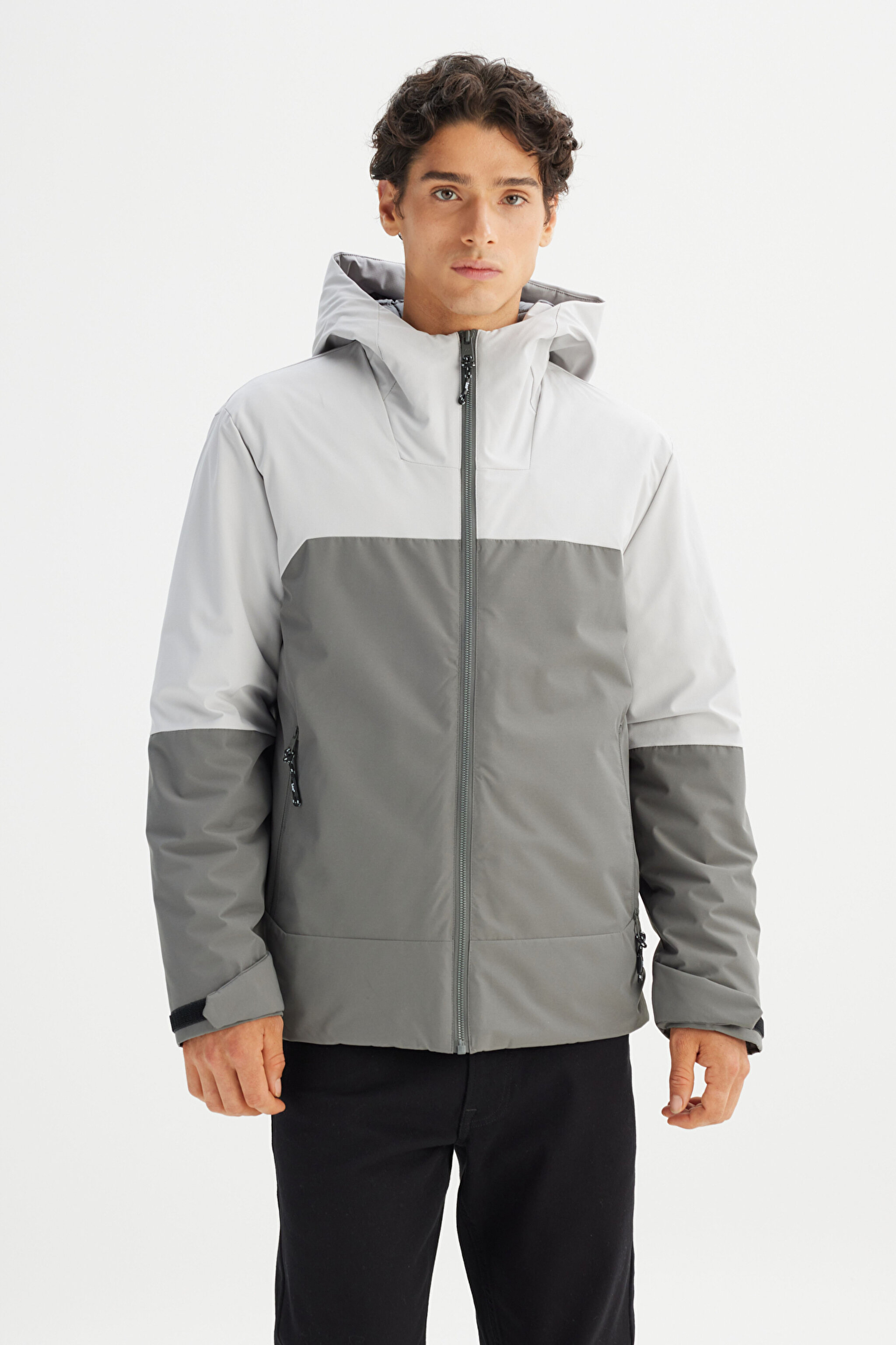 Relaxed Fit Rahat Kesim Kapüşonlu Cepli Şişme Puffer Mont - Anthracite-L2520257003