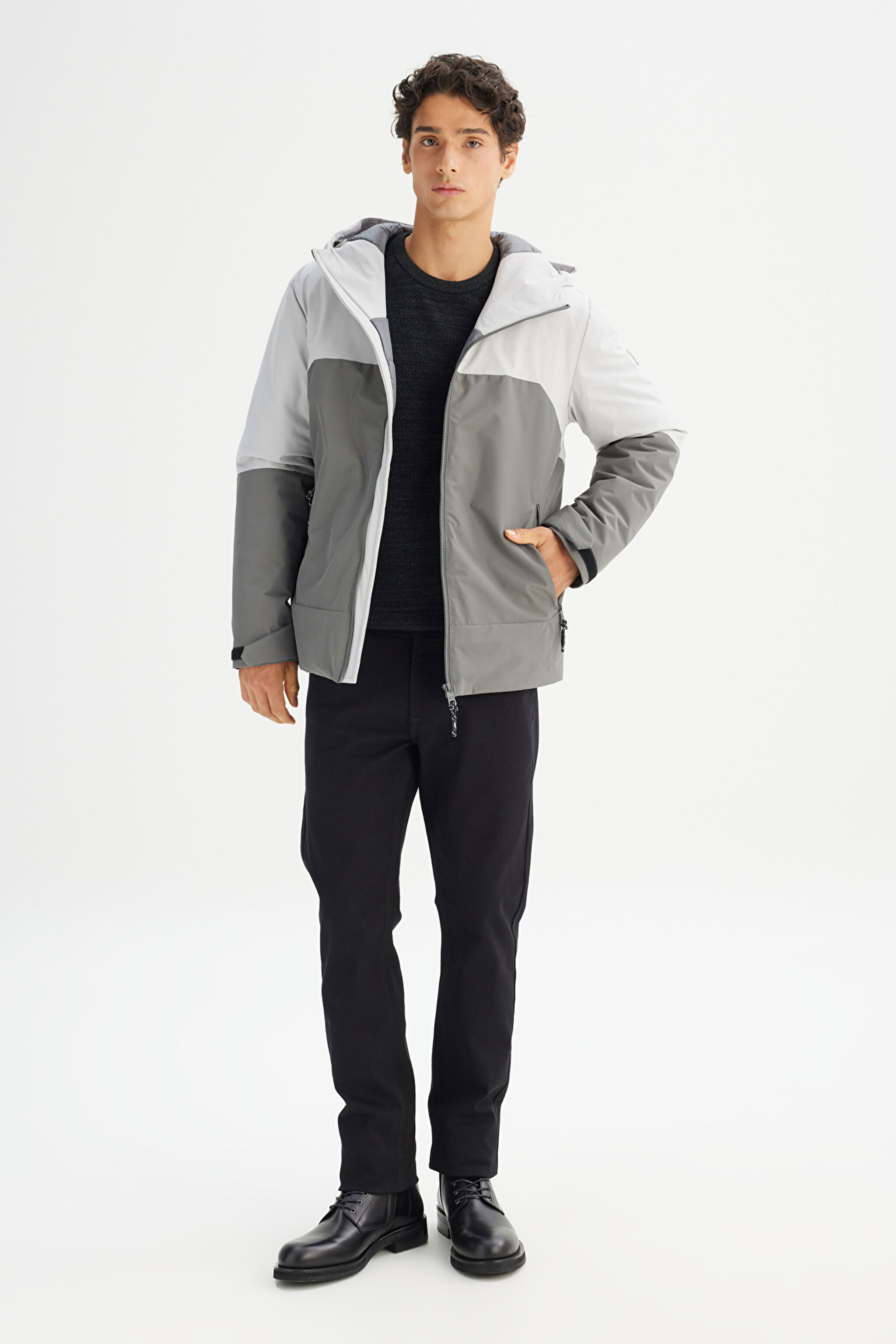 Relaxed Fit Rahat Kesim Kapüşonlu Cepli Şişme Puffer Mont - Anthracite-L2520257003 (görsel 2)