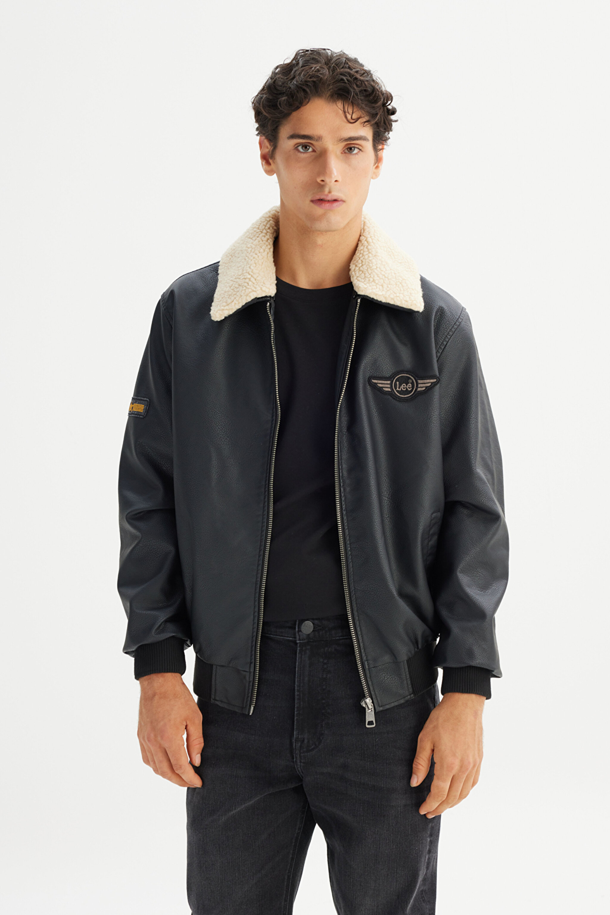 Relaxed Fit Rahat Kesim Dik Yaka Cepli Ceket