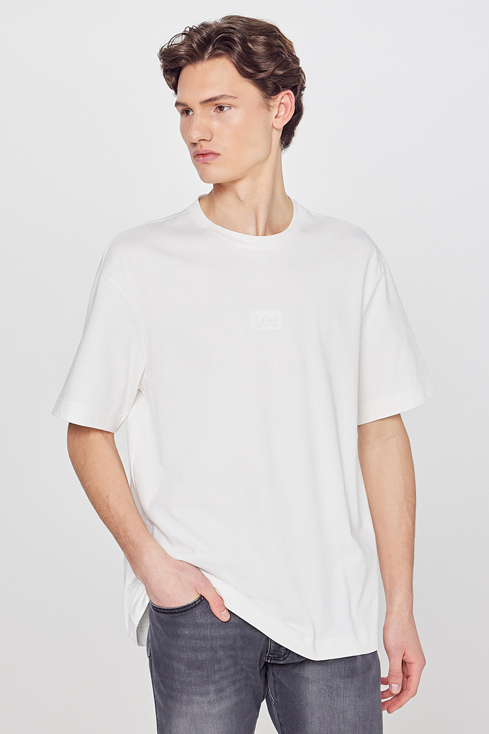 %100 Pamuk Nefes Alan Kumaş Loose Fit Rahat Kesim Logo Detaylı Tişört - Off White-L2520302102 (görsel 2)