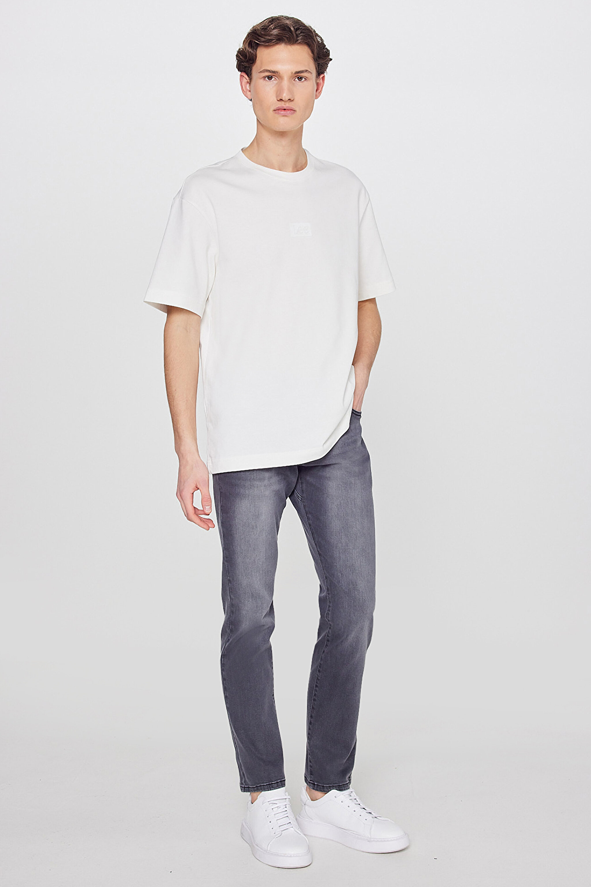 %100 Pamuk Nefes Alan Kumaş Loose Fit Rahat Kesim Logo Detaylı Tişört - Off White-L2520302102 (görsel 3)