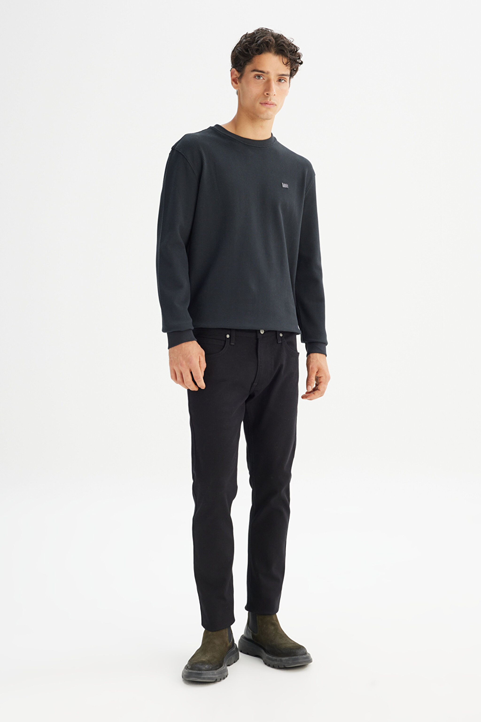 %100 Pamuk Regular Fit Normal Kesim Bisiklet Yaka Logo Detaylı Sweatshirt - Black-L2520367001 (görsel 2)