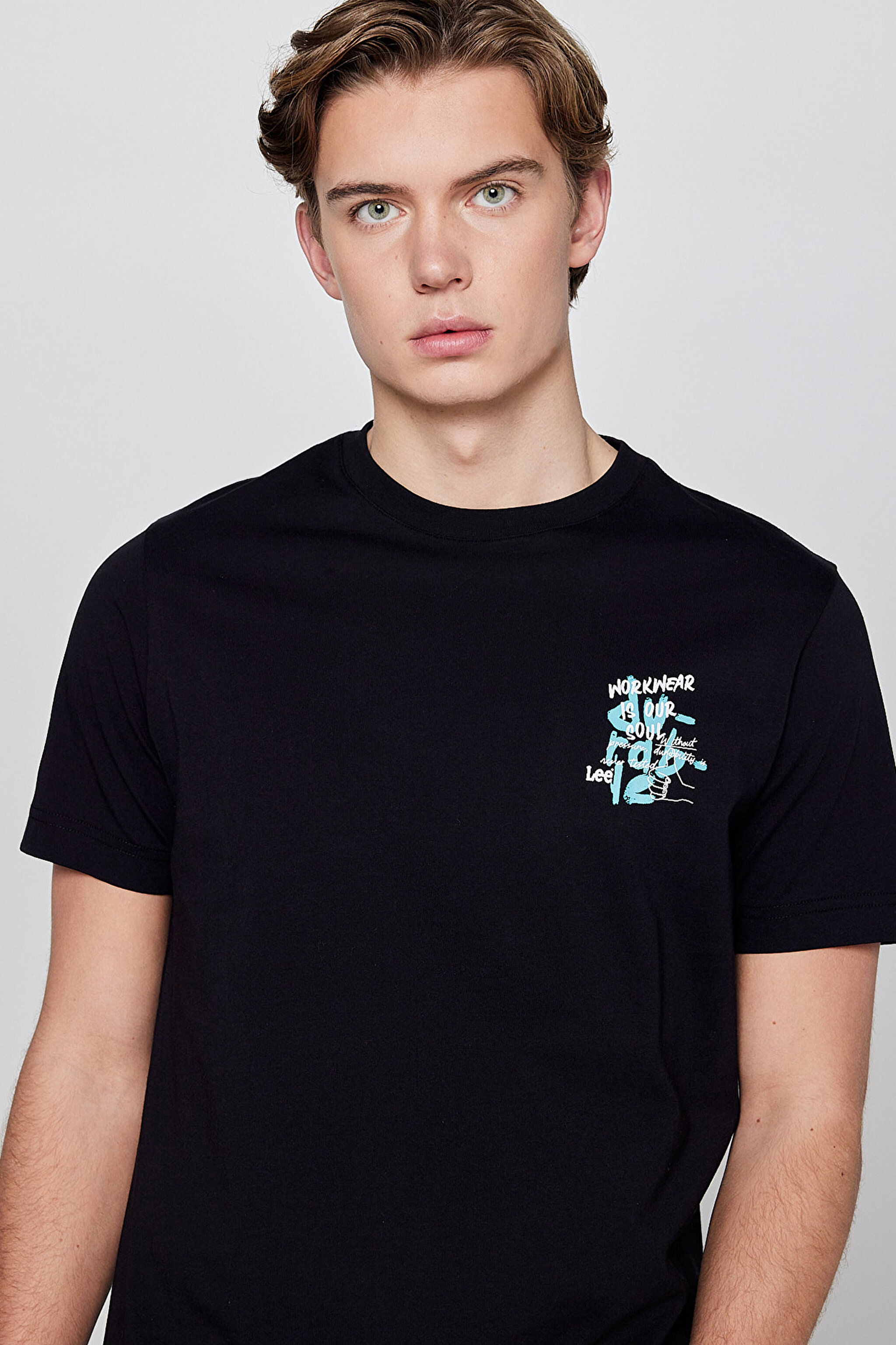 %100 Pamuk Regular Fit Normal Kesim Bisiklet Yaka Logo Detaylı Tişört - Black-L2610011001 (görsel 4)