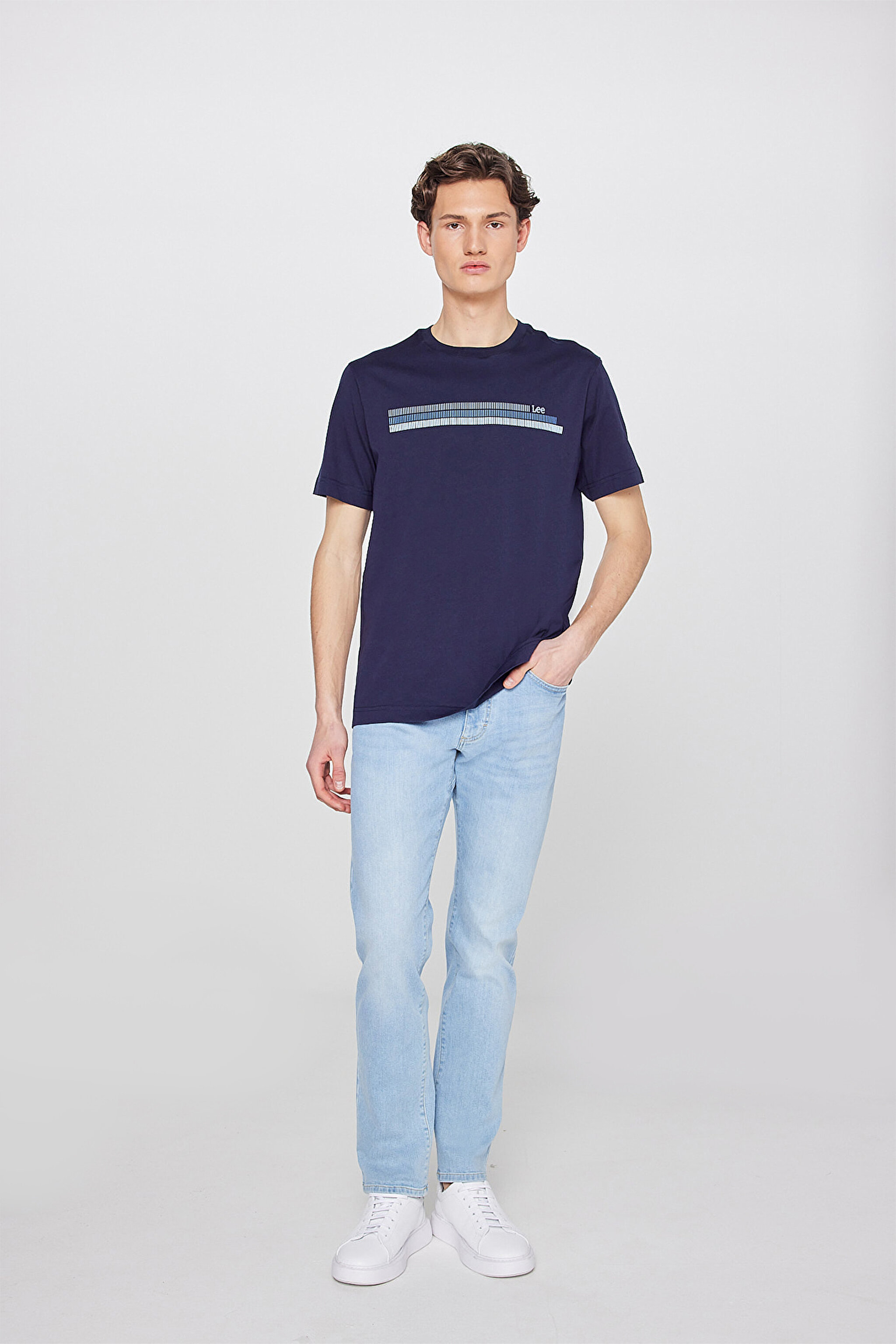%100 Pamuk Regular Fit Normal Kesim Bisiklet Yaka Logo Detaylı Tişört - Navy-L2610020410 (görsel 3)