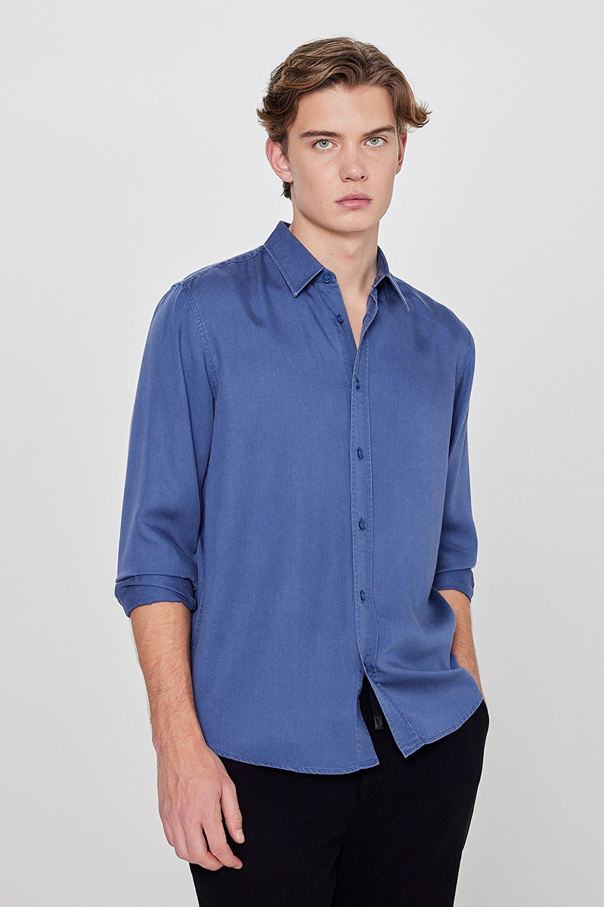 Yumuşak Dokulu Regular Fit Normal Kesim Klasik Yaka Gömlek - Indigo-L2610084TF