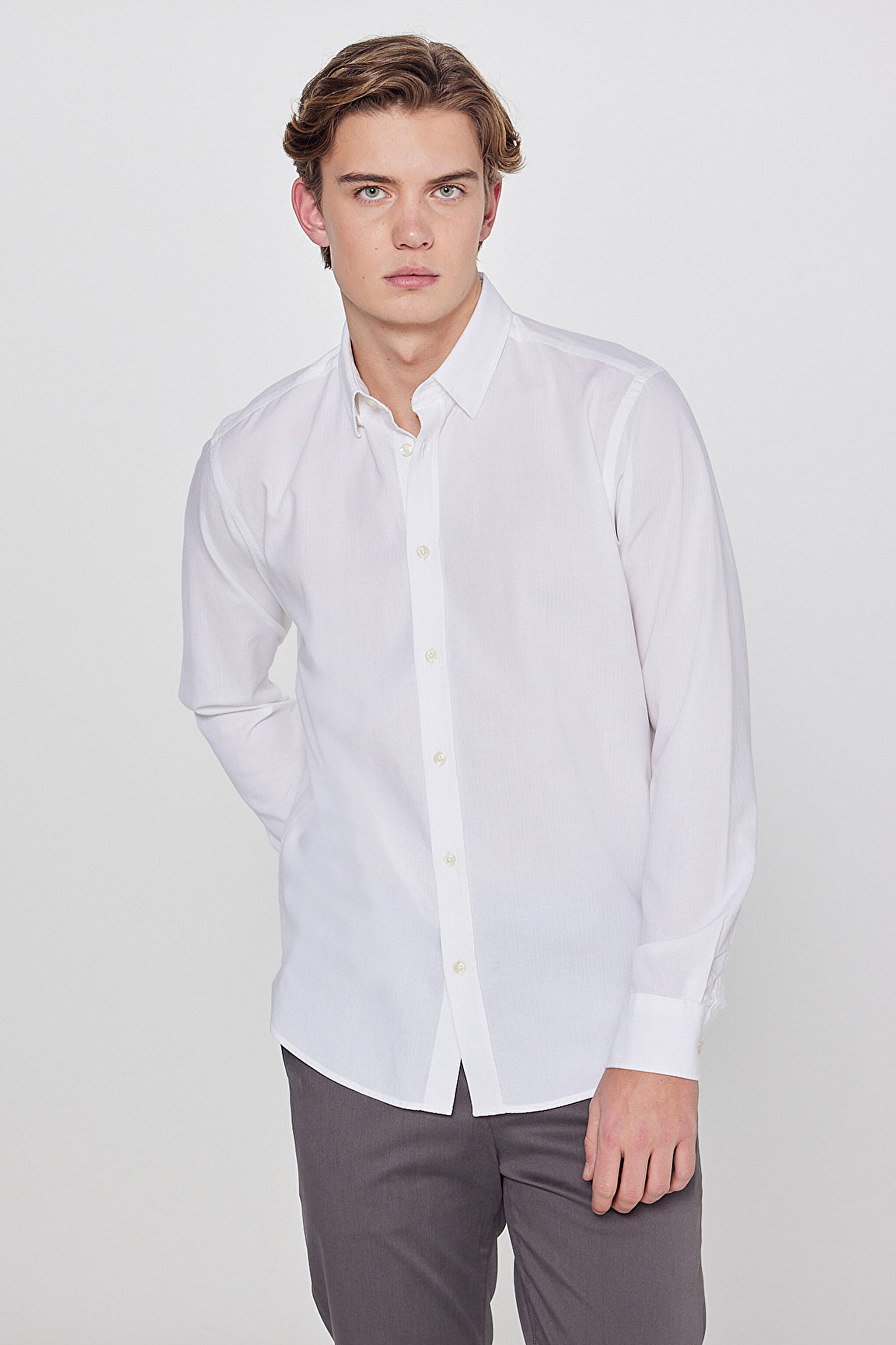Pamuklu Yumuşak Dokulu Regular Fit Normal Kesim Çizgili Gömlek - White-L2610158100 (görsel 2)