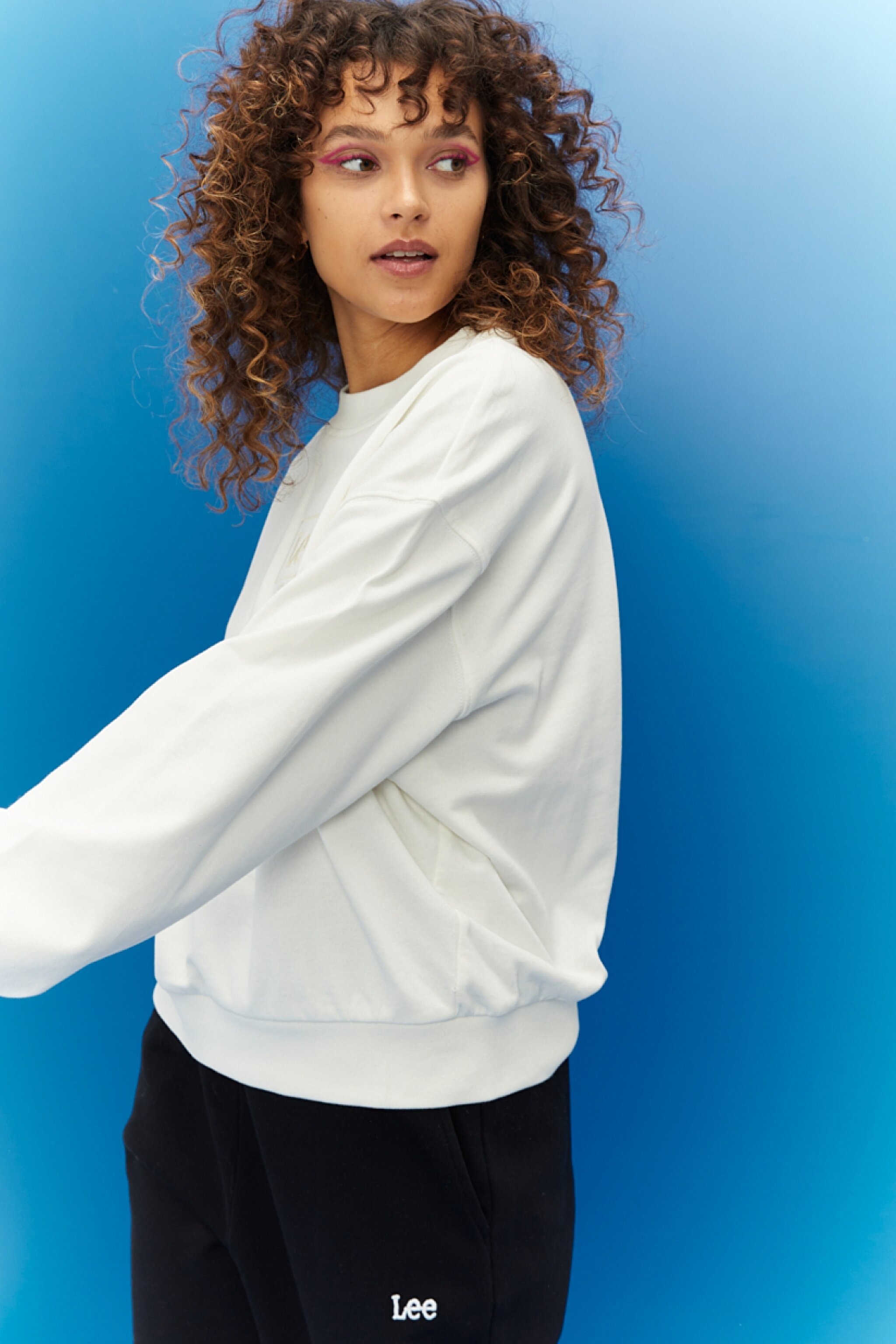 Oversize Fit Rahat Kesim %100 Pamuk Bisiklet Yaka Ekru Sweatshirt - Ecru-L36ZEJNQ (görsel 2)