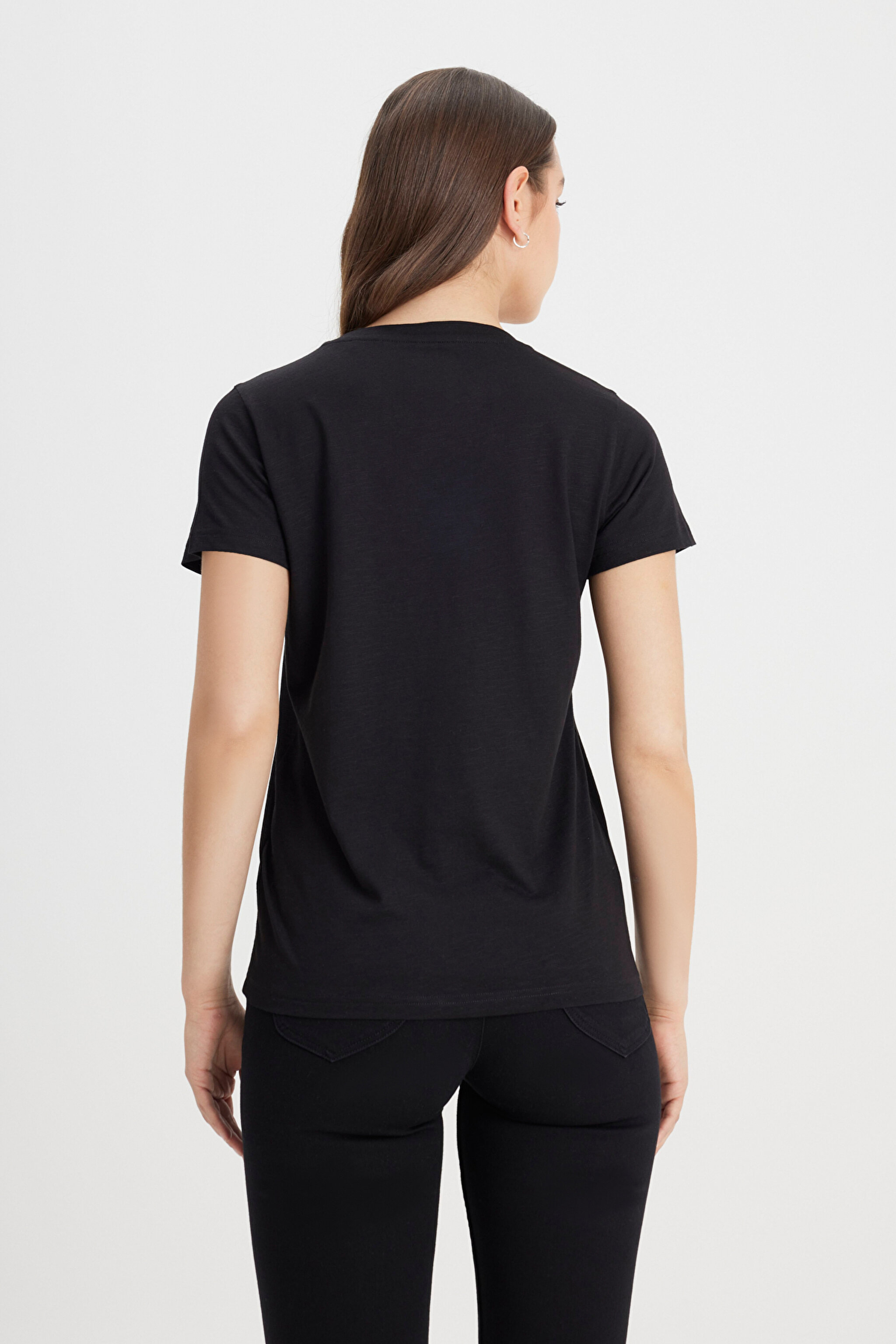 Regular Fit Rahat Kesim V Yaka Tişört - Black-L41JEN01 (görsel 4)