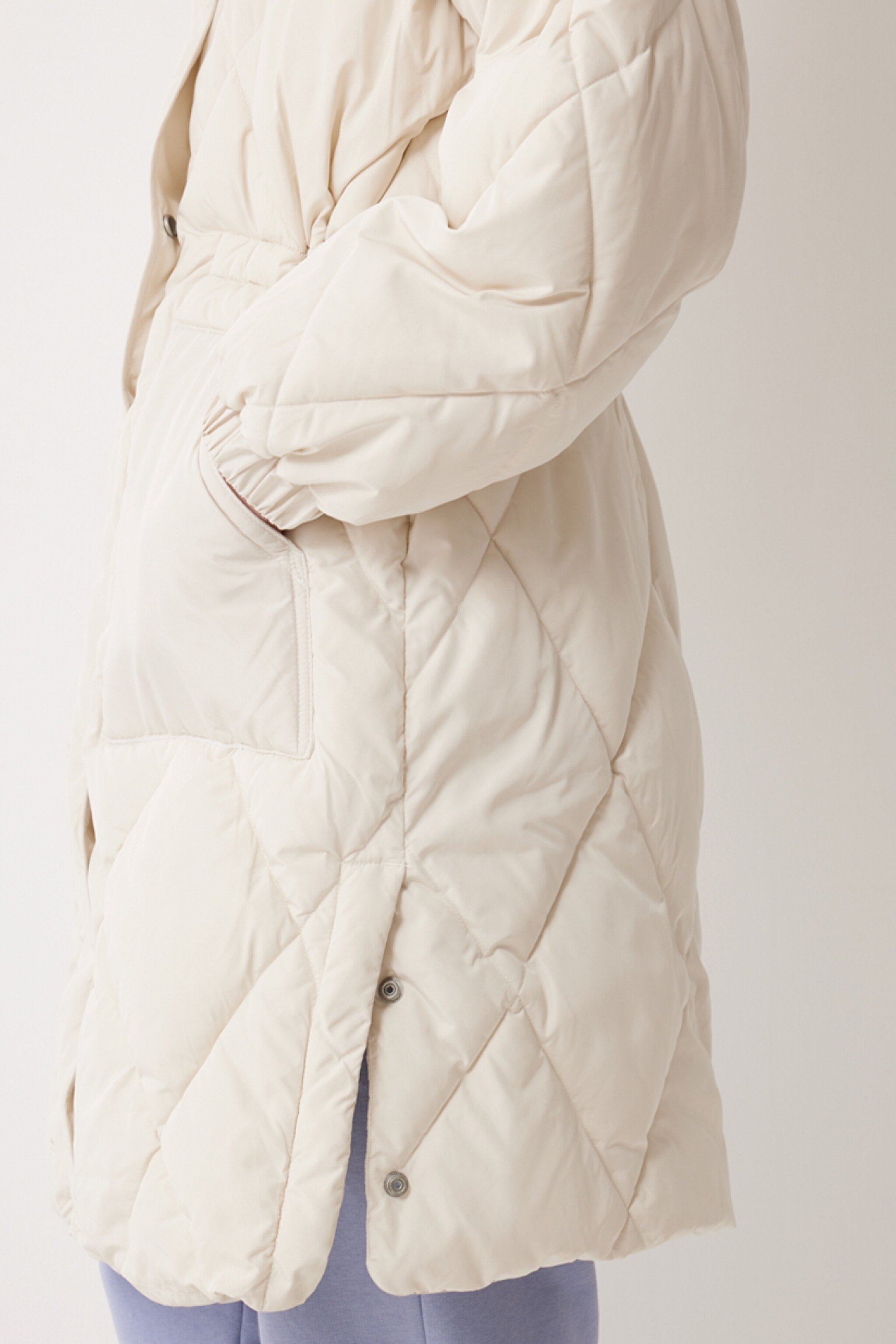 Regular Fit Normal Kesim Kapüşonlu Uzun Şişme Mont - Ecru-L55KEVDN (görsel 6)