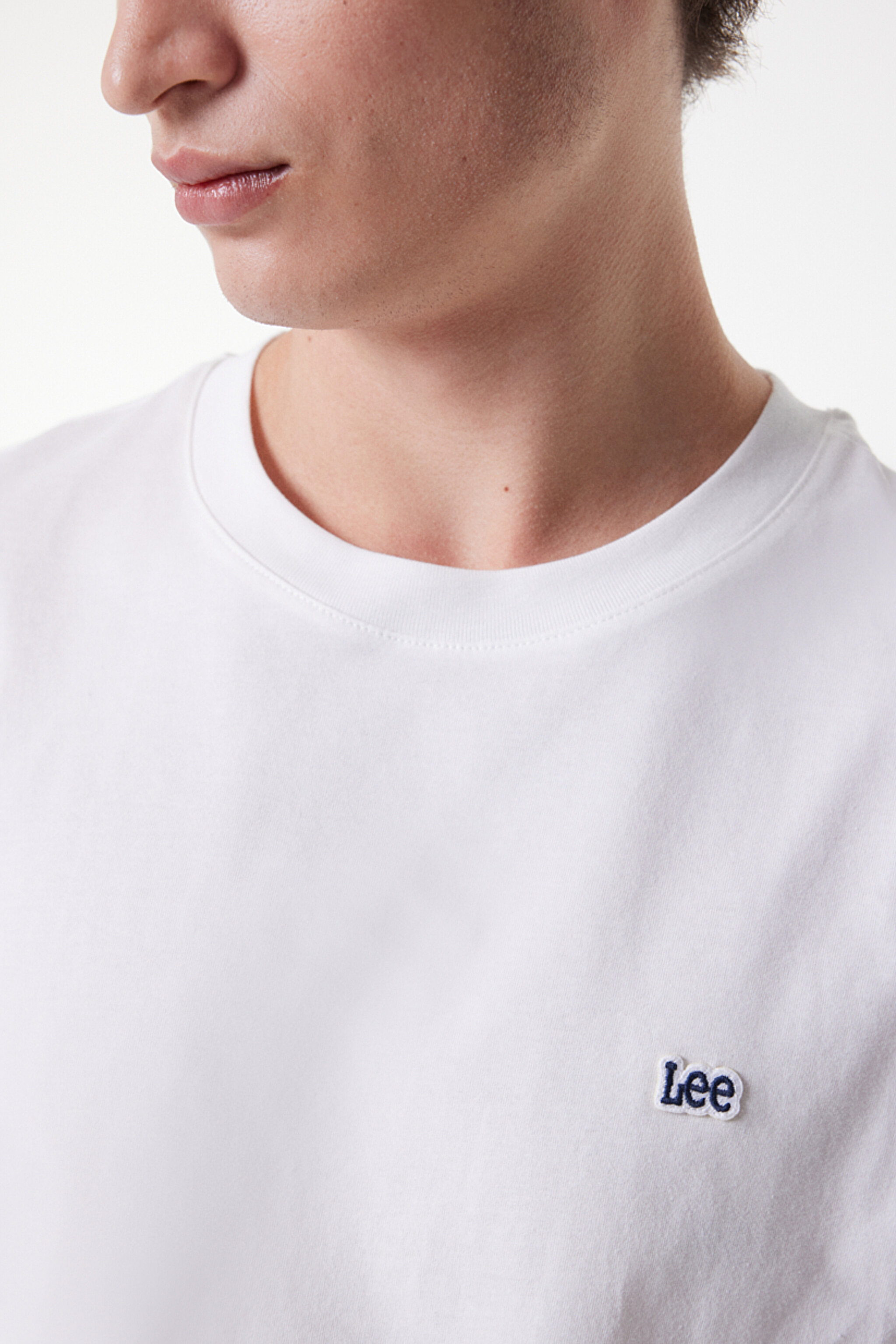 Regular Fit Normal Kesim Sıfır Yaka %100 Pamuk Tişört - White-L60UFQ12 (görsel 4)