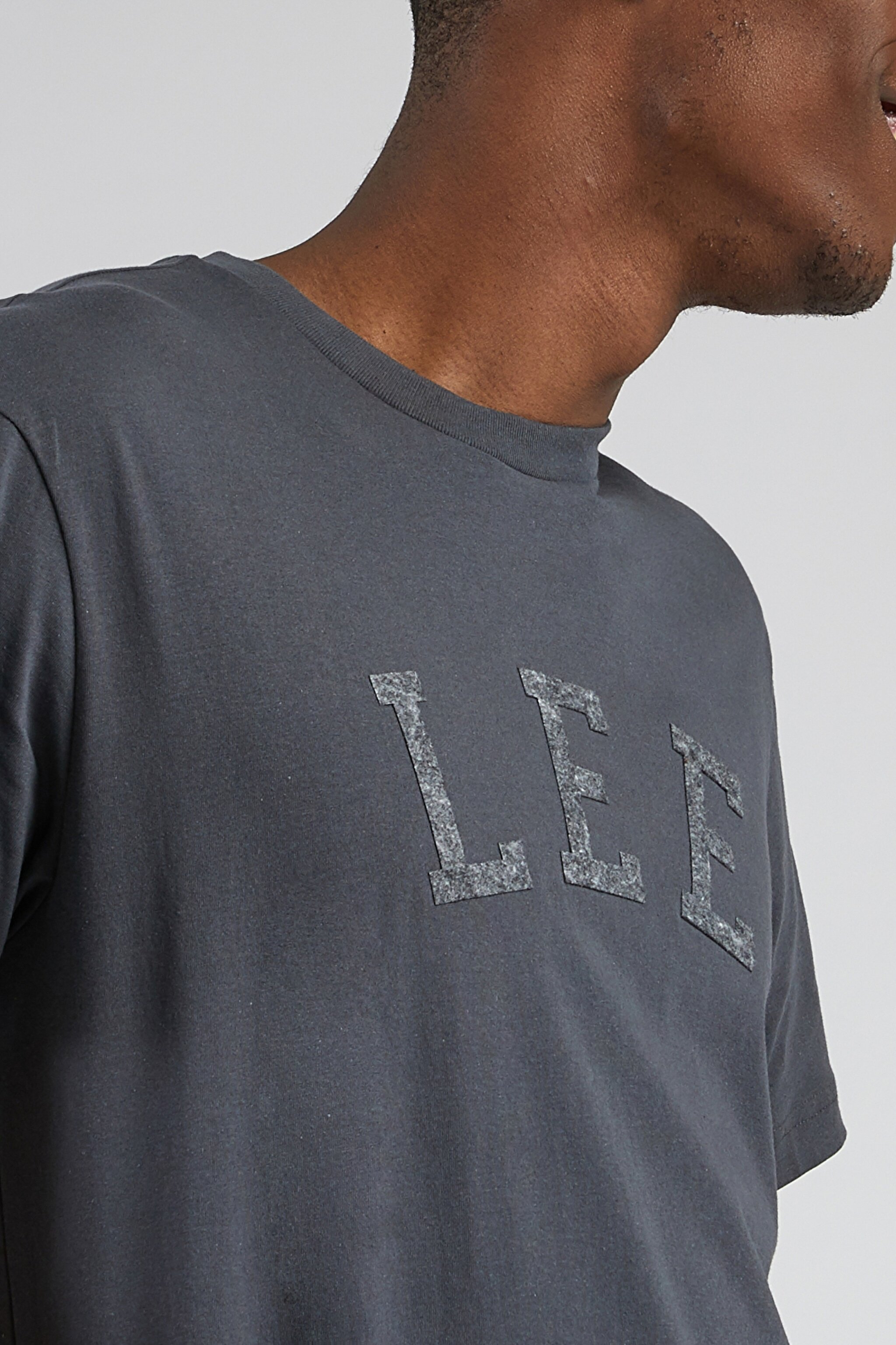 Regular Fit Normal Kesim Bisiklet Yaka Siyah Tişört - Washed Black-L69OFEON (görsel 2)