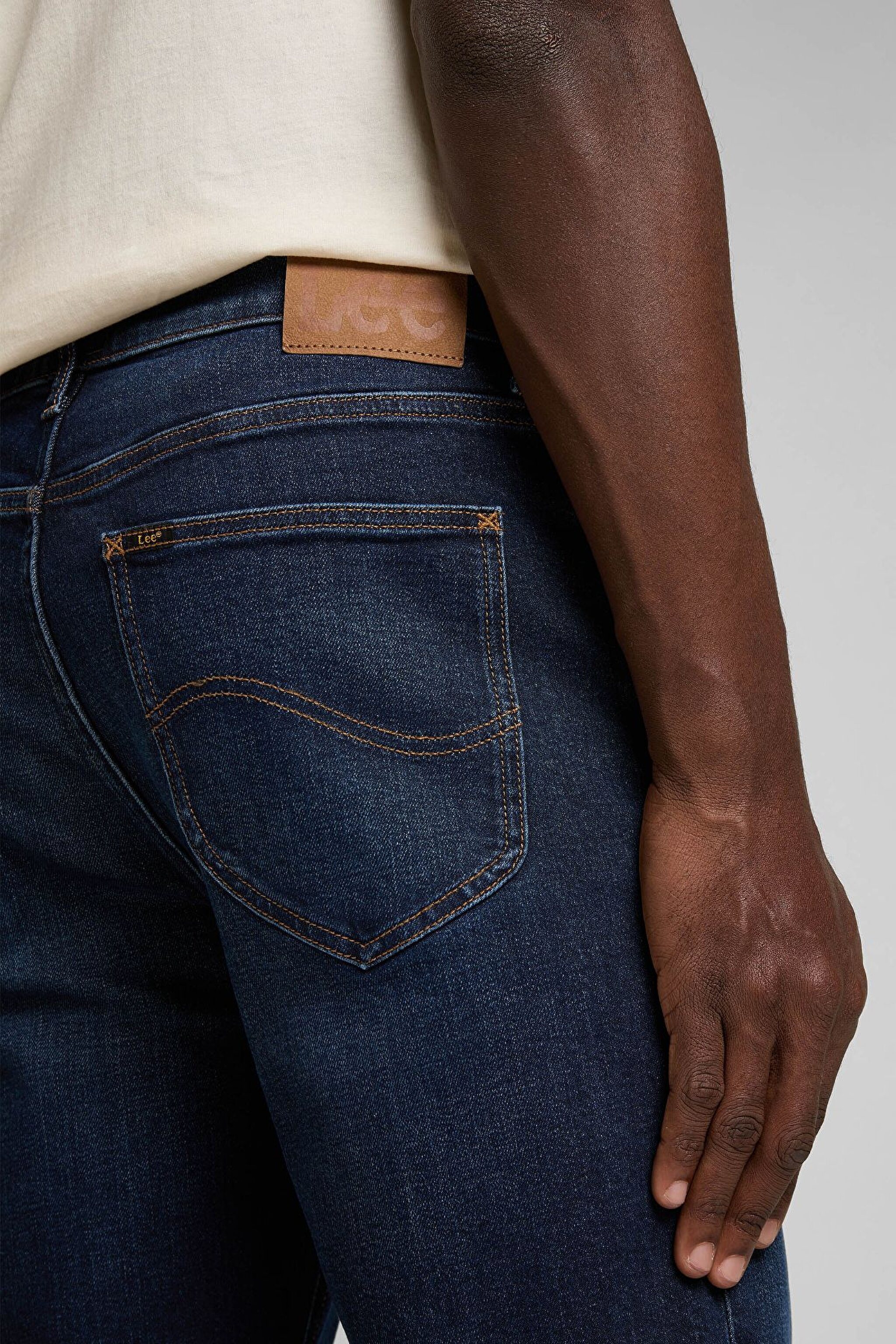 West Loose Fit Rahat Kesim Koyu Mavi Esnek Jean Kot Pantolon - Dark Used-L70WVDE03 (görsel 5)