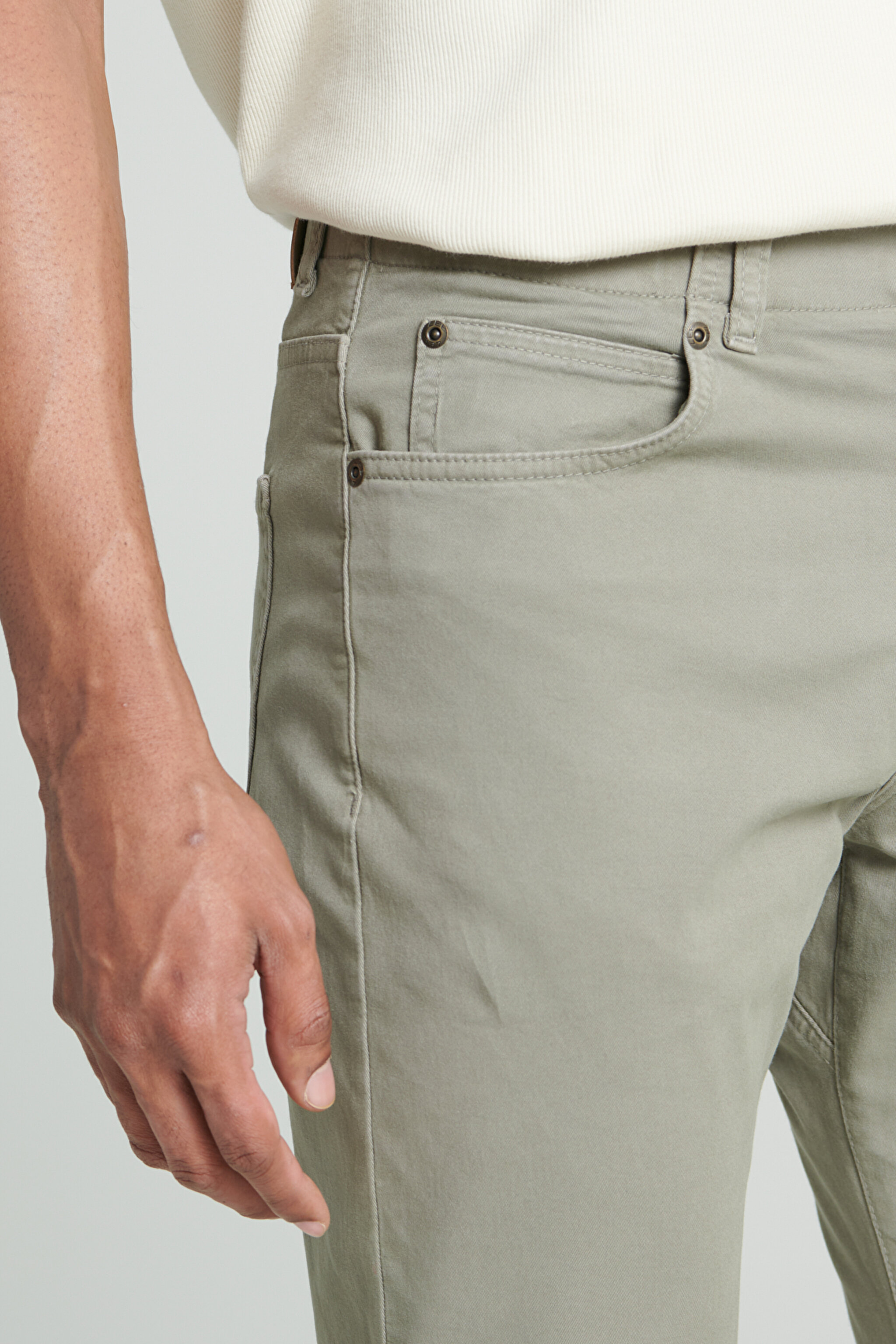 Slim Fit Dar Kesim Normal Bel Dar Paça Taş Rengi Extreme Motion Pantolon - Ecru-L72AA5708A95 (görsel 4)