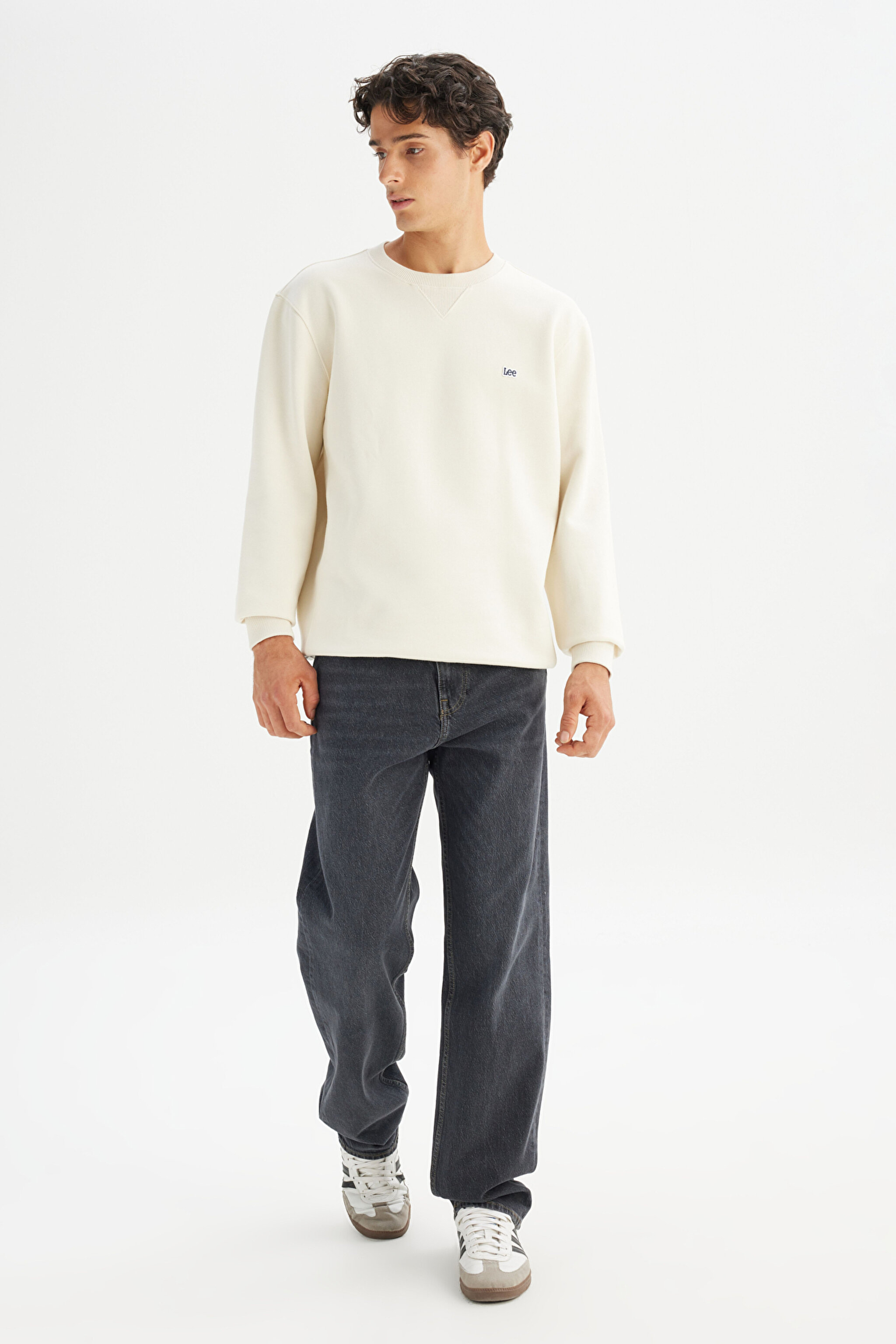 Regular Fit Normal Kesim %100 Pamuk Bisiklet Yaka Şardonlu Kırık Beyaz Sweatshirt - Off White-L81IRY102 (görsel 2)
