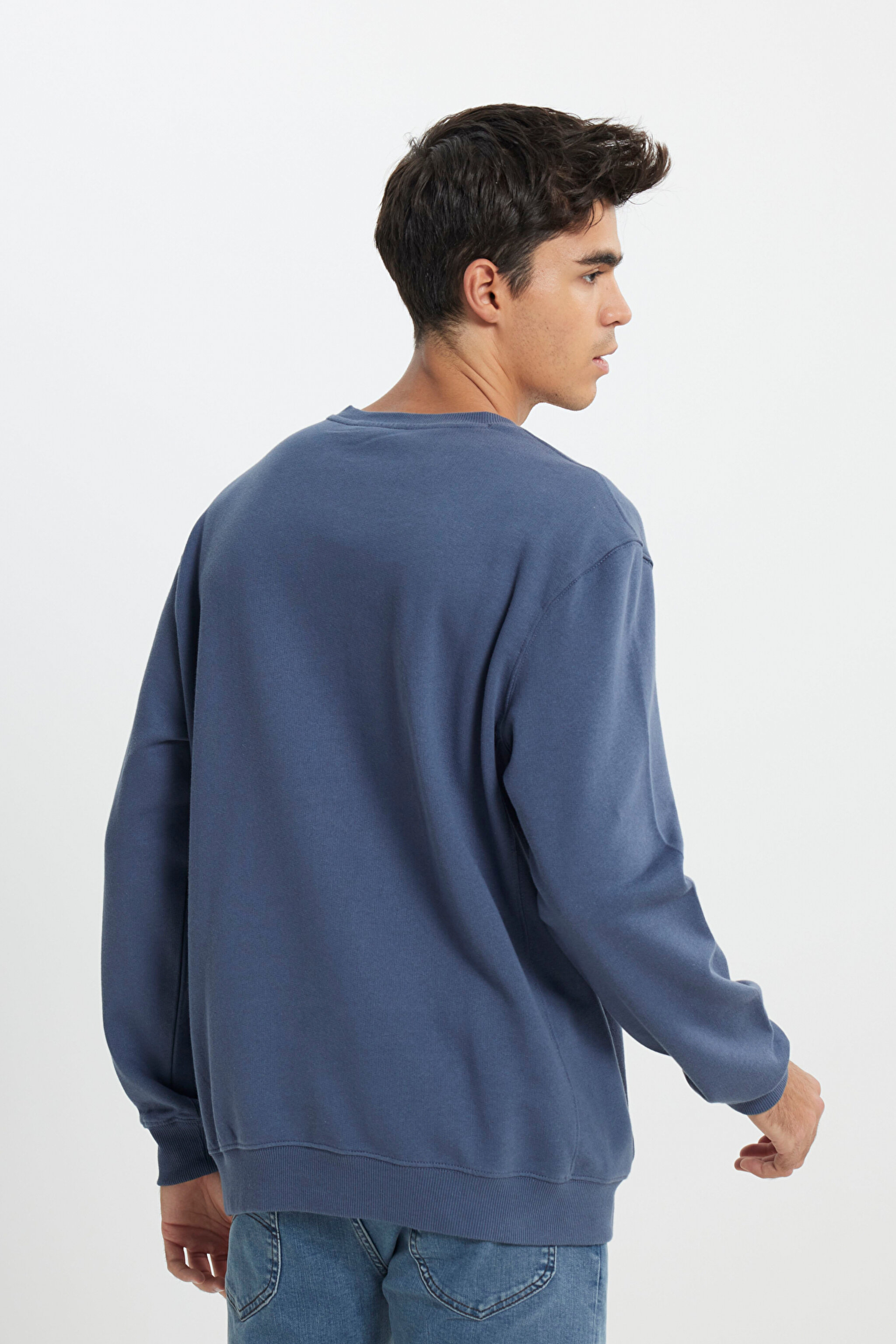 Regular Fit Normal Kesim %100 Pamuk Bisiklet Yaka İçi Polarlı İndigo Sweatshirt - Indigo-L81IRY315 (görsel 7)