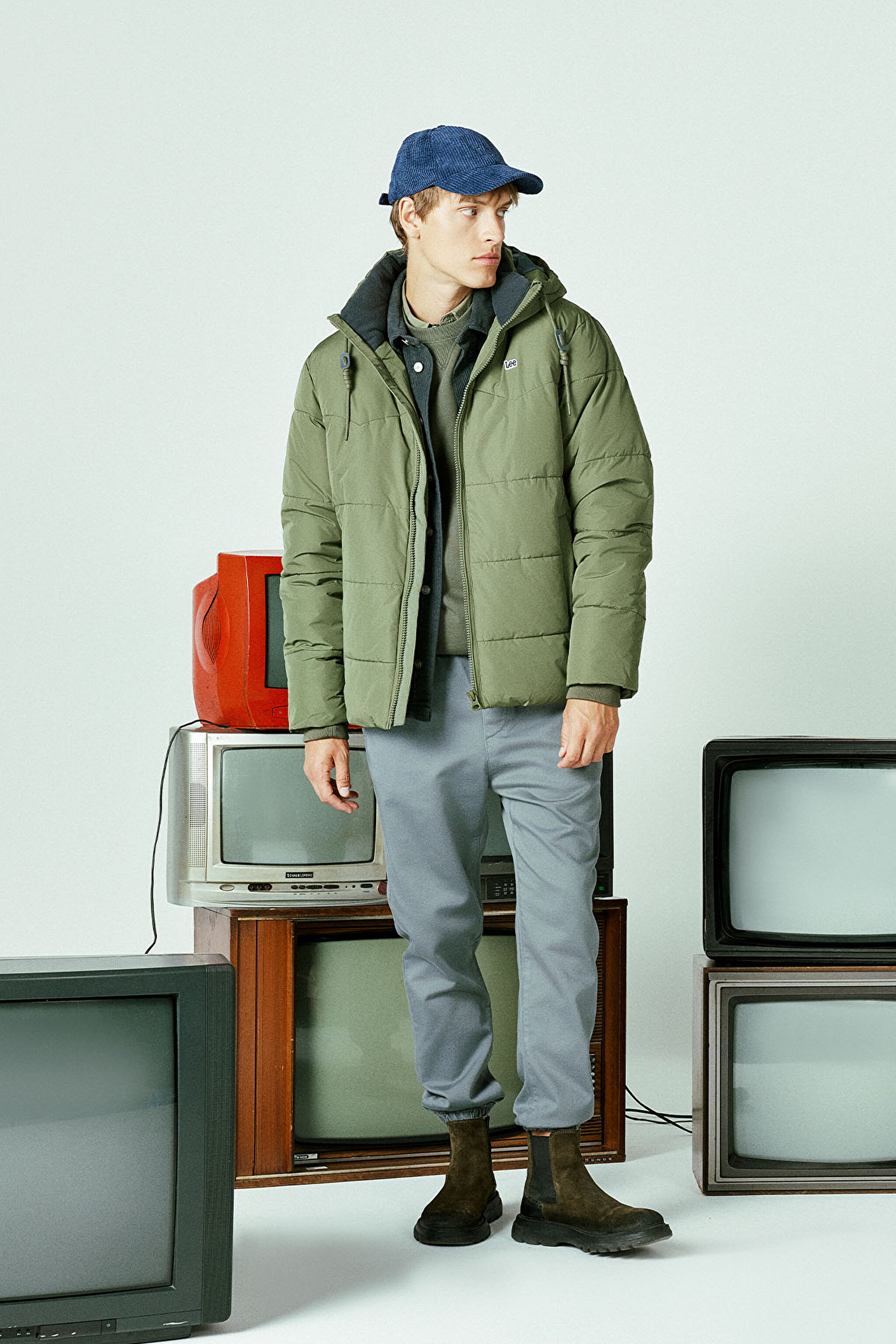 Regular Fit Normal Kesim Kapüşonlu Yeşil Şişme Mont