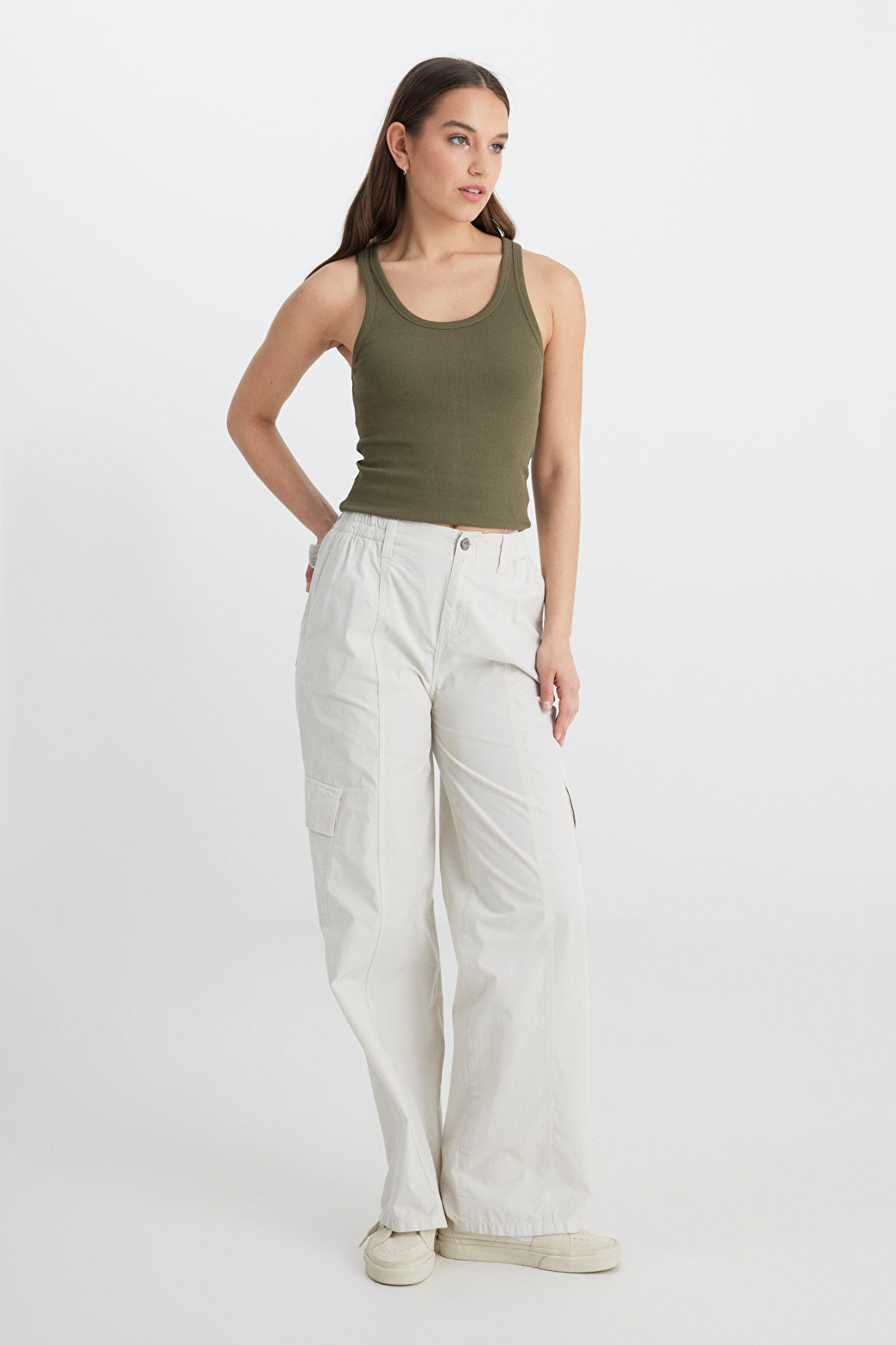 Loose Fit Rahat Kesim Yüksek Bel Geniş Paça %100 Pamuk Ekru Kargo Pantolon - Ecru-LCAP002104 (görsel 2)