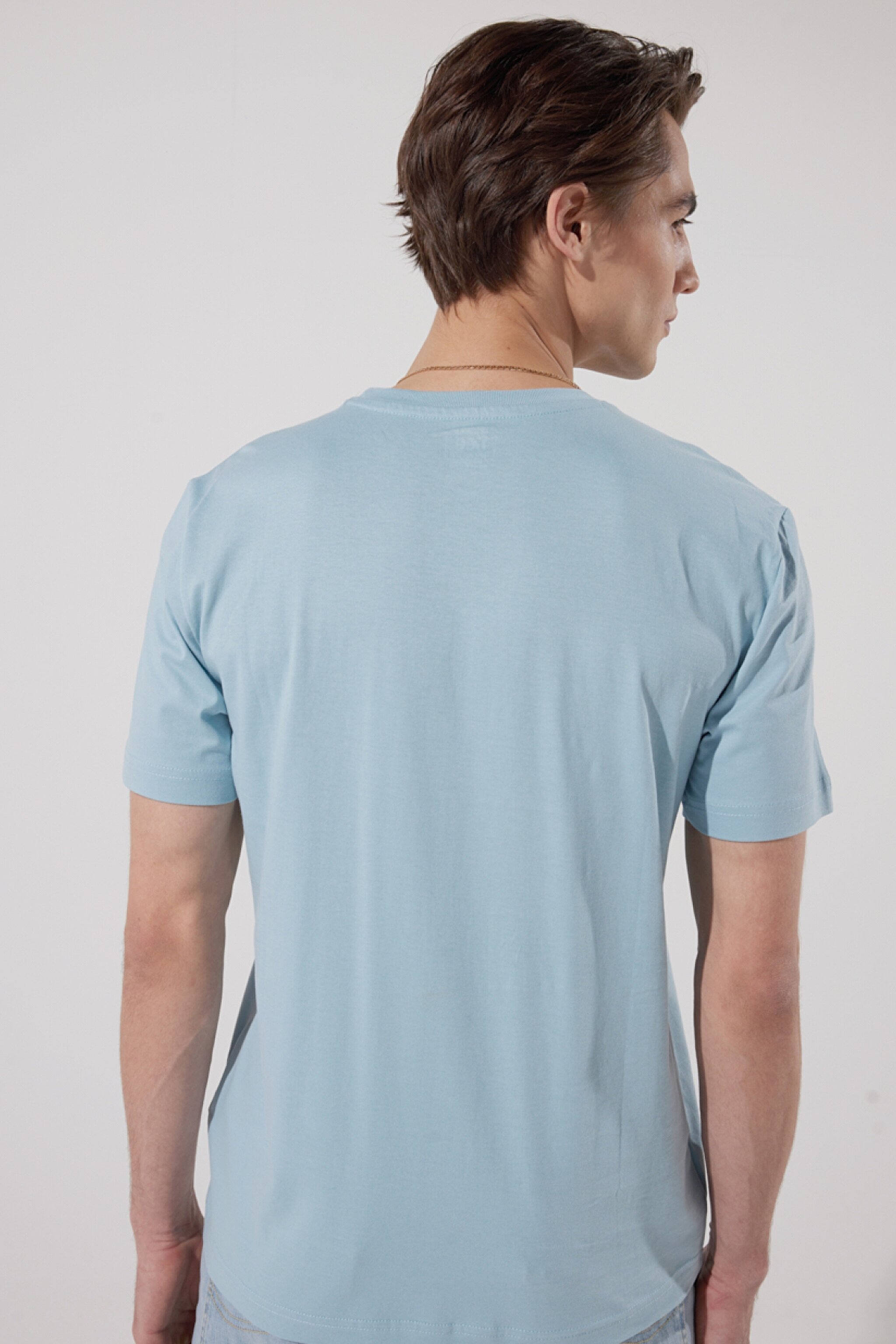 Regular Fit Normal Kesim %100 Pamuk Bisiklet Yaka Açık Mavi Tişört - Ice Blue-LL04FQUY (görsel 5)
