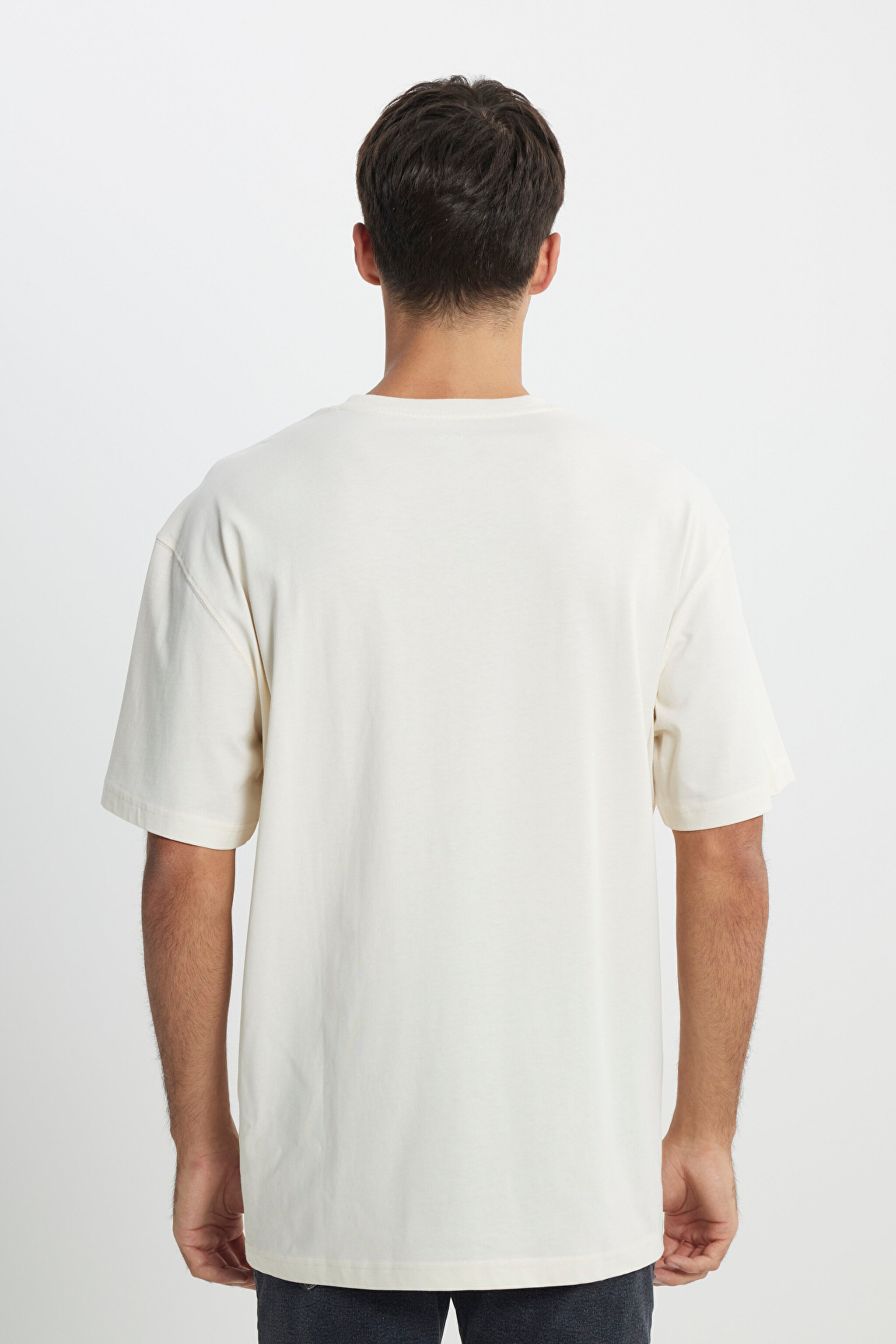 Loose Fit Rahat Kesim %100 Pamuk Bisiklet Yaka Ekru Tişört - Ecru-LL84FUNQ (görsel 5)