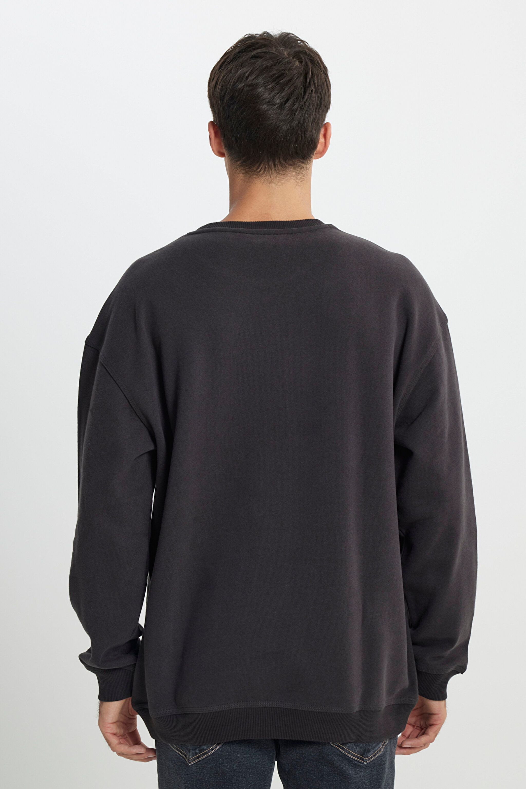 Relaxed Fit Geniş Kesim %100 Pamuk Bisiklet Yaka Şardonlu Antrasit Sweatshirt - Washed Black-LM01RJON (görsel 5)