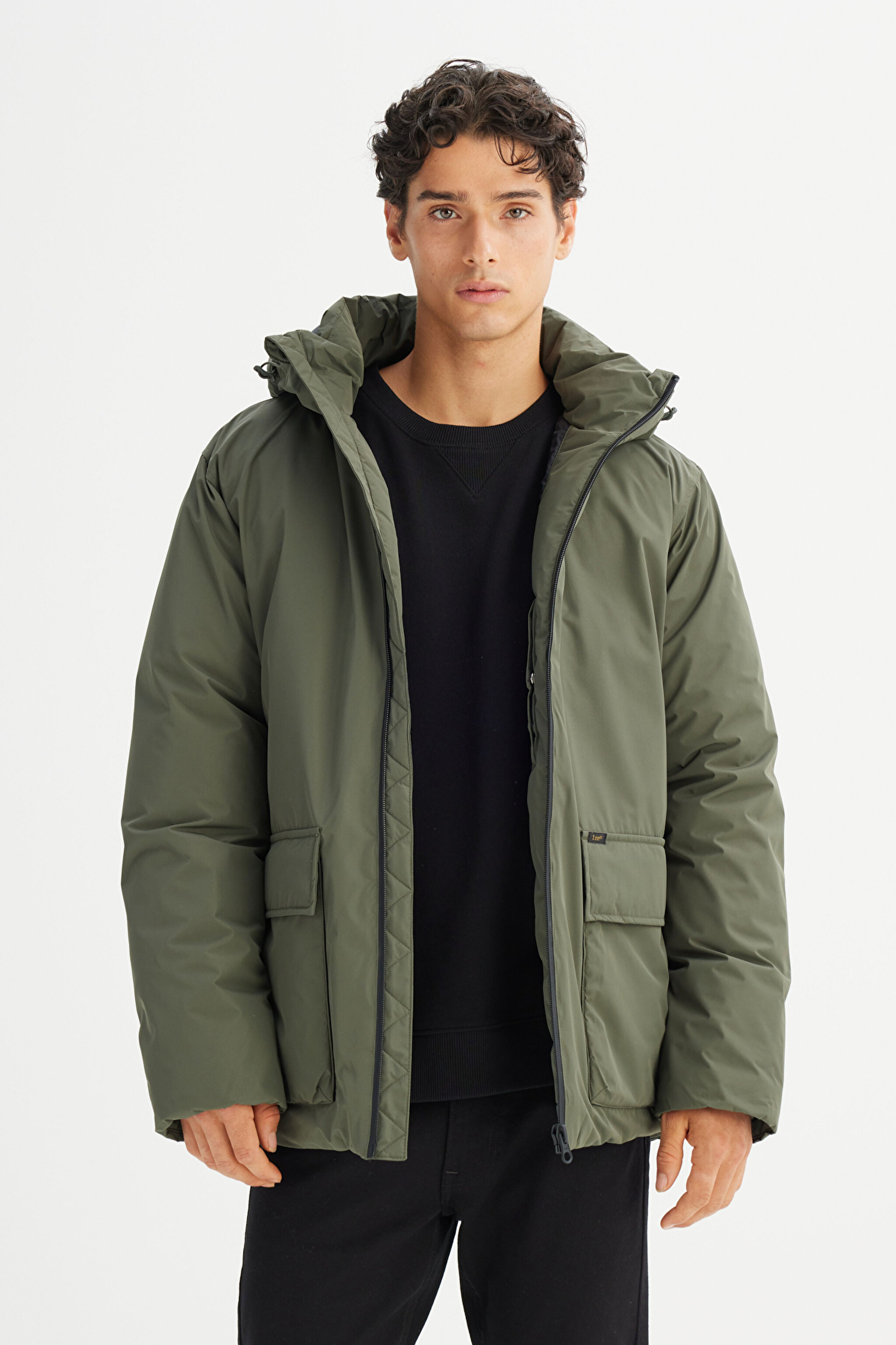 Regular Fit Normal Kesim Kapüşonlu Cepli Puffer Şişme Mont