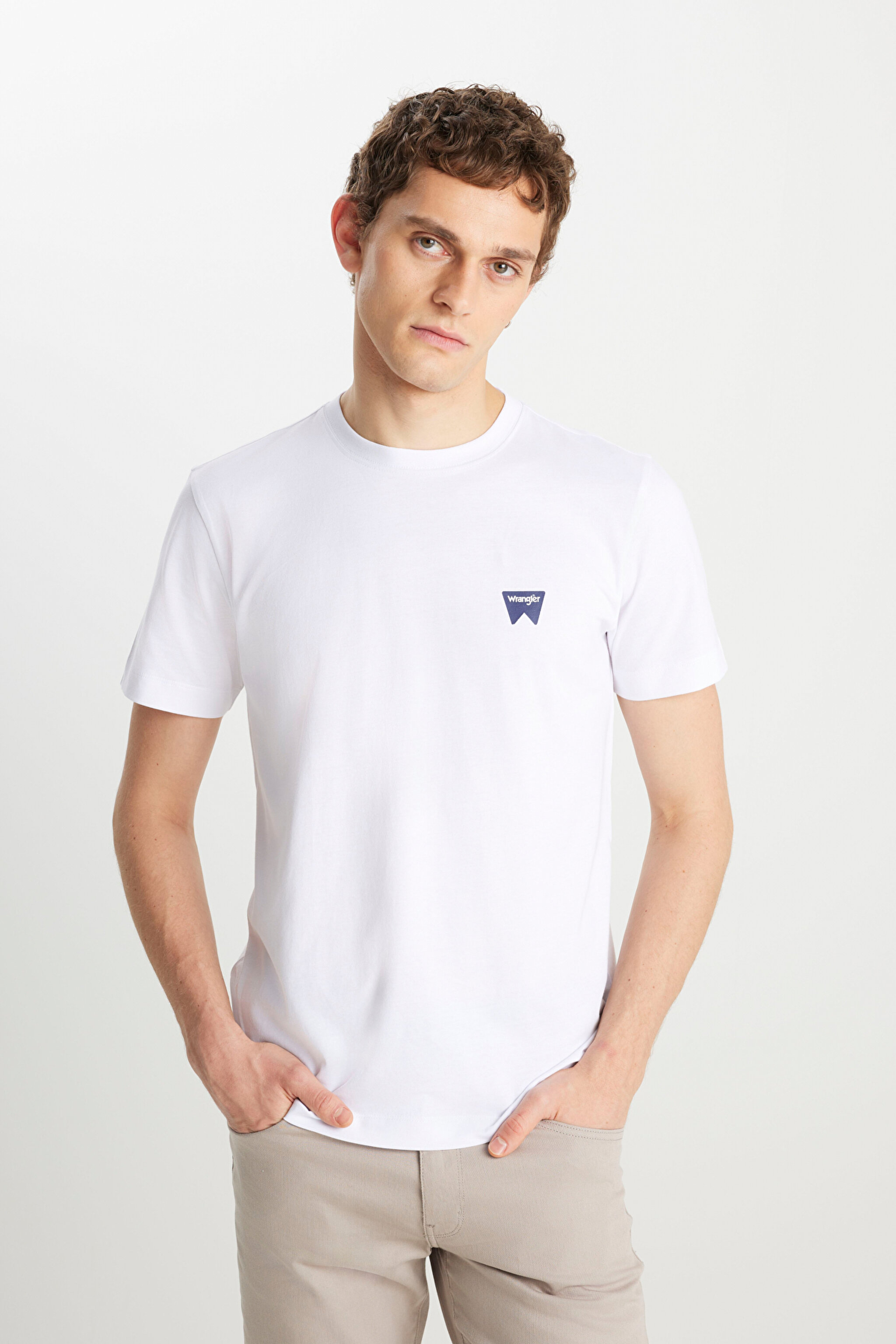 %100 Pamuk Regular Fit Normal Kesim Bisiklet Yaka Minimal Logo Beyaz Tişört