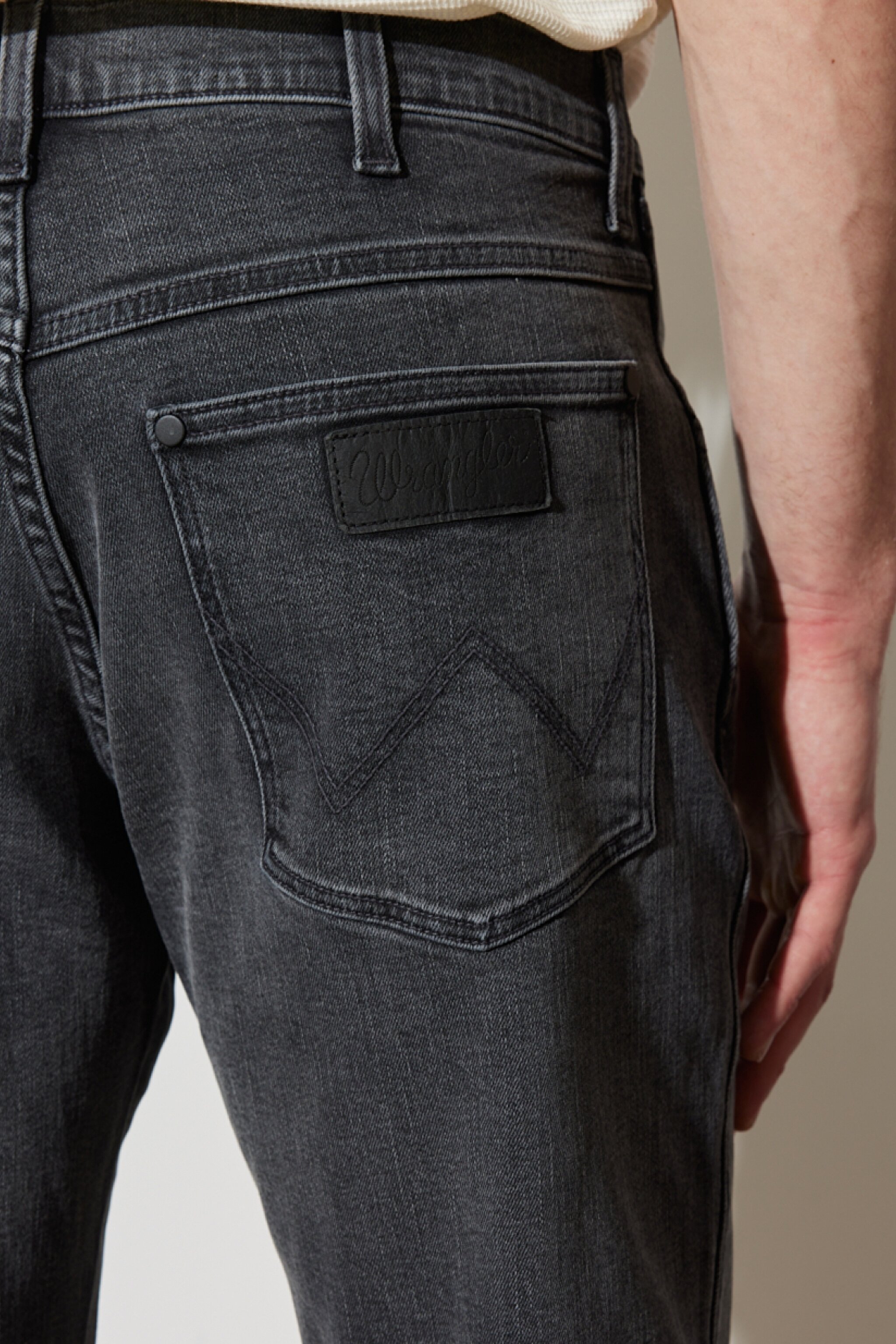 River Fit Dar Kesim Normal Bel Esnek Jean Kot Pantolon - Blackout-W17T29Z79 (görsel 6)