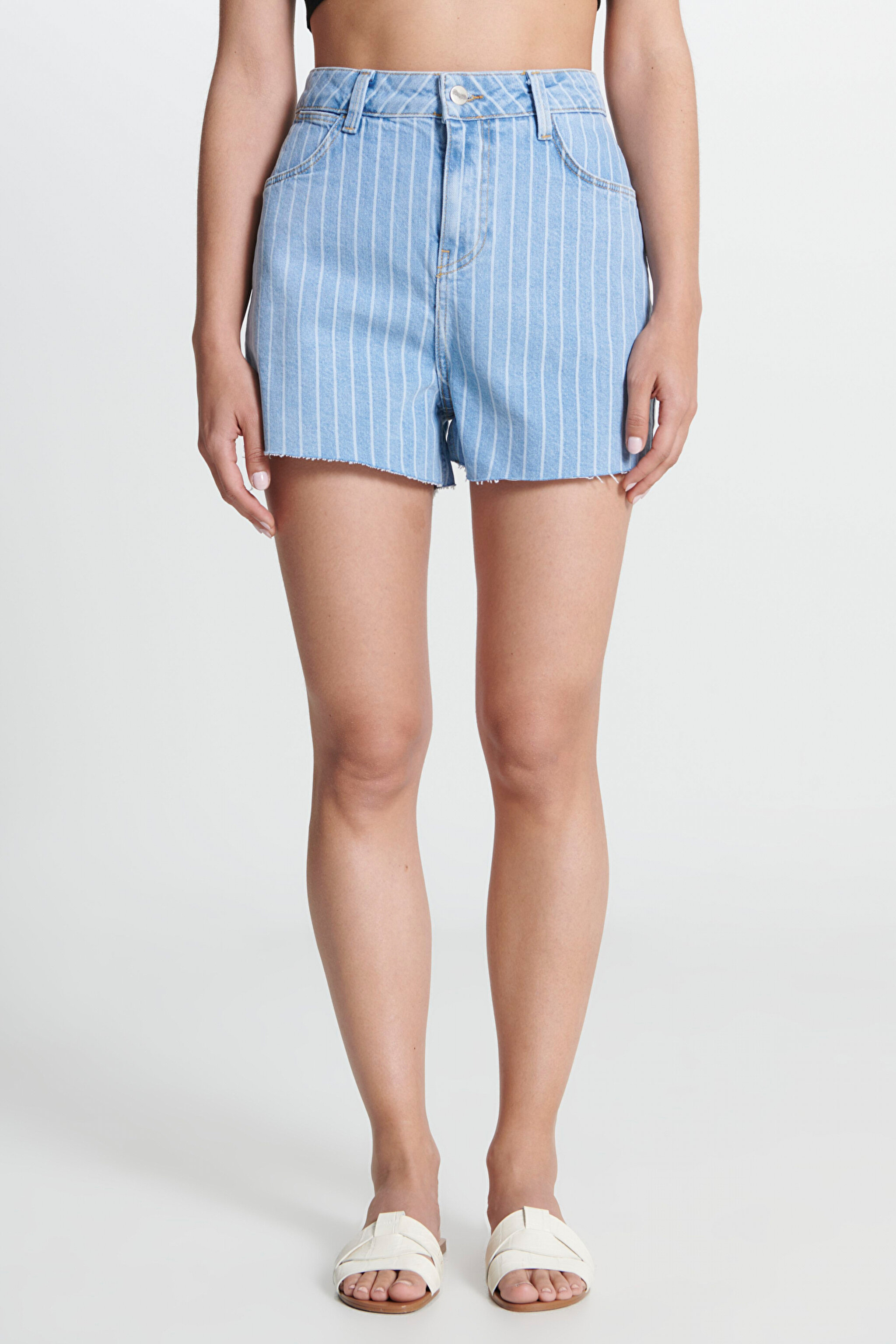 Regular Fit Normal Kesim Yüksek Bel Açık Mavi Esnek Jean Kot Şort - Stone Stripe-W20AG850K (görsel 5)