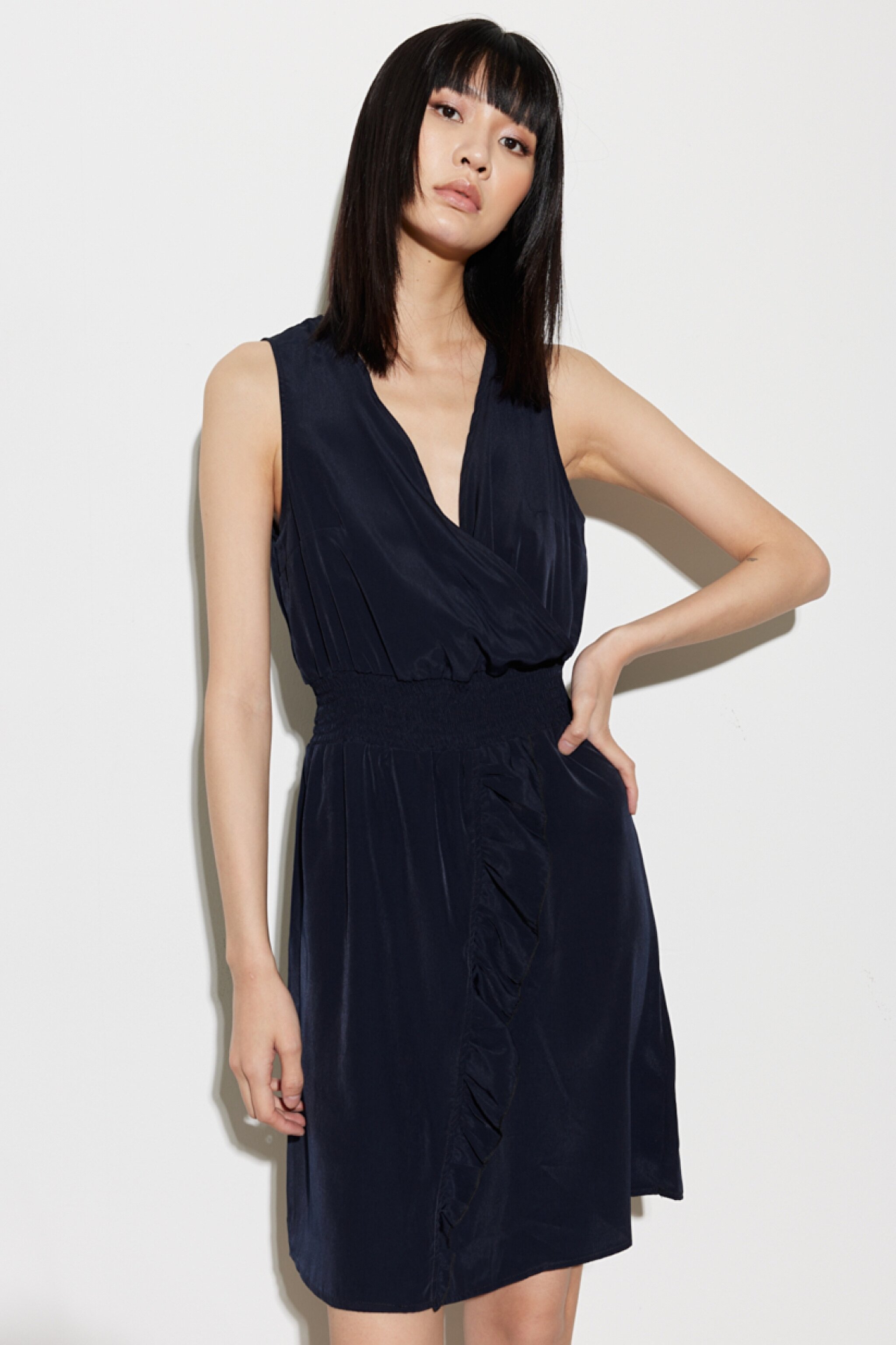 Regular Fit Normal Kesim V Yaka Elbise - Black-W211026001
