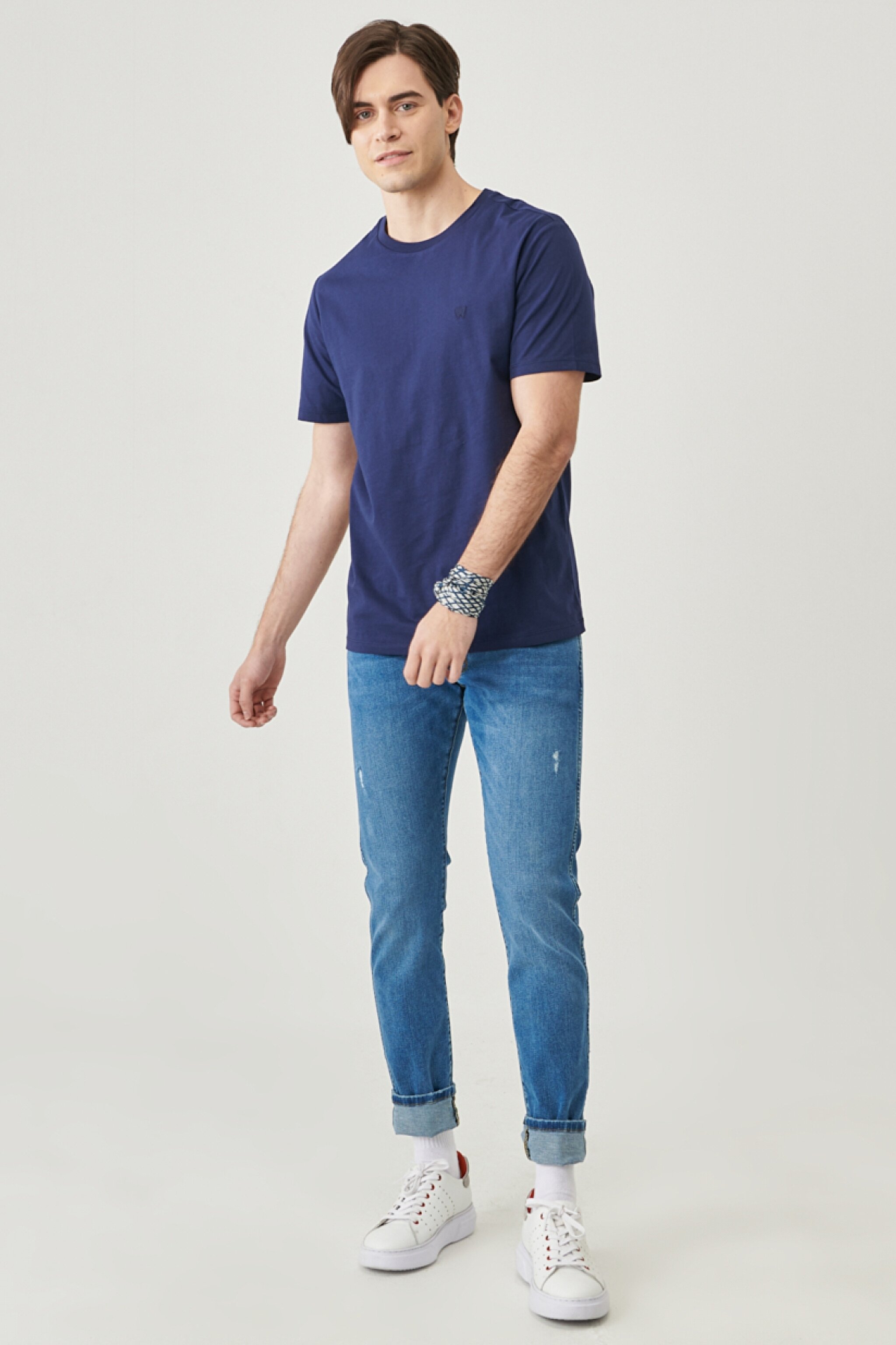Regular Fit Rahat Kesim %100 Pamuk Logolu Crew Neck Tişört