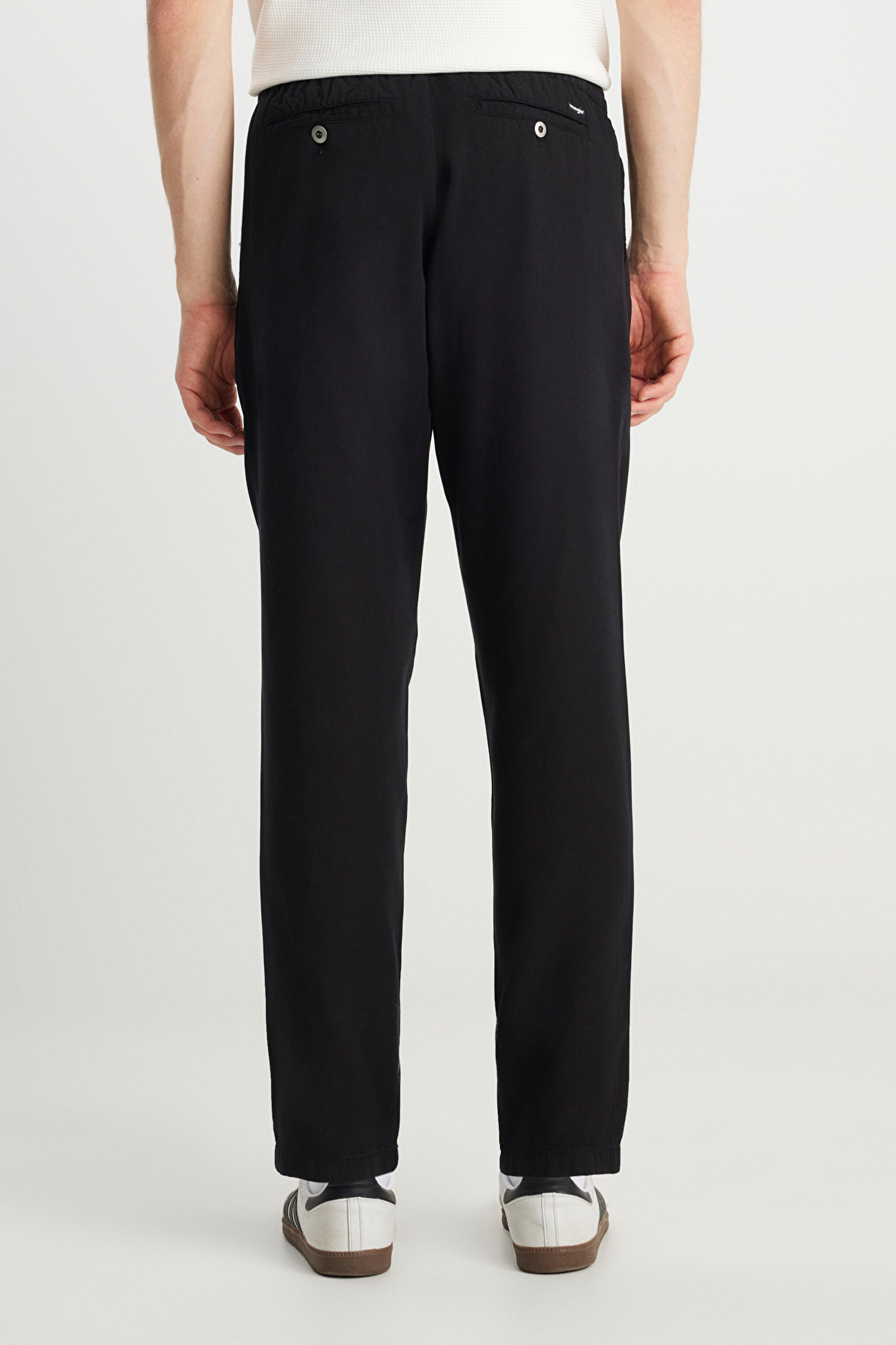 Regular Fit Normal Kesim Yumuşak Dokulu Siyah Pantolon - Black-W221266001 (görsel 4)
