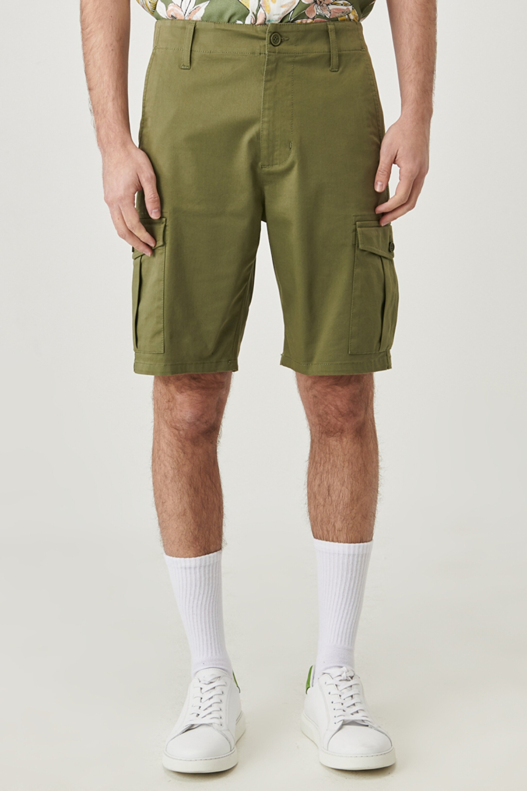 Regular Fit Rahat Kesim Esnek Cepli Şort - Olive-W221307308 (görsel 4)