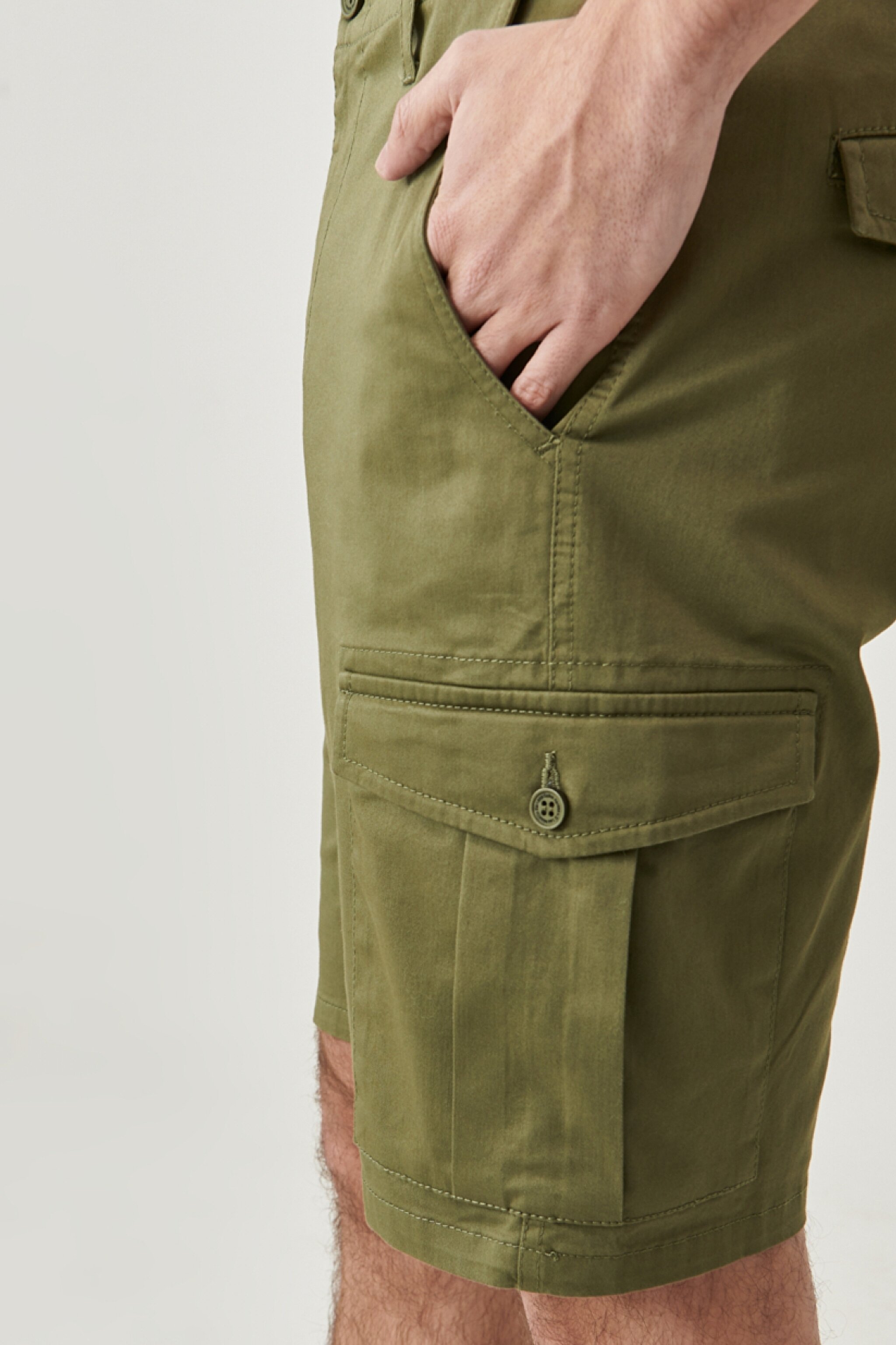 Regular Fit Rahat Kesim Esnek Cepli Şort - Olive-W221307308 (görsel 6)