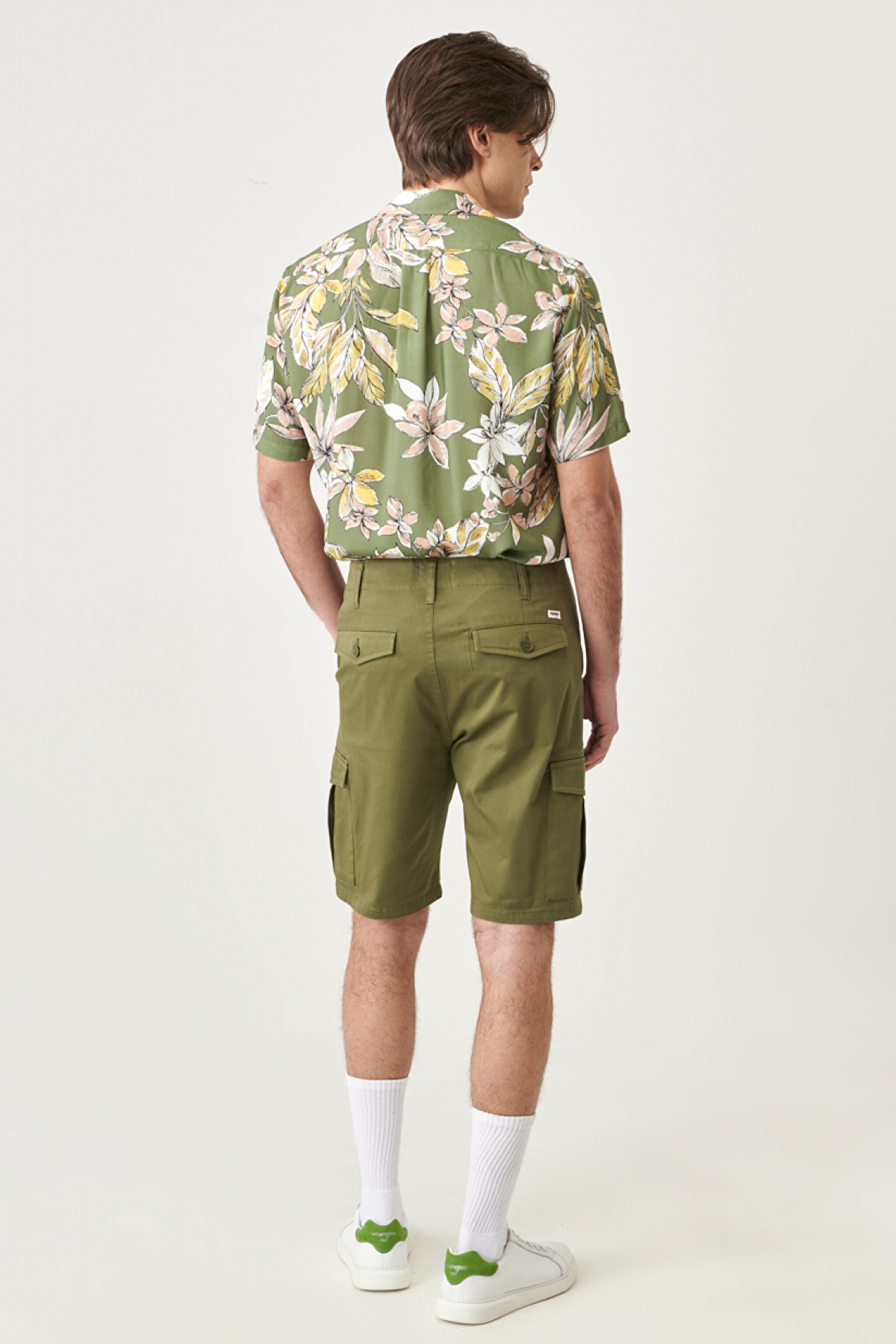 Regular Fit Rahat Kesim Esnek Cepli Şort - Olive-W221307308 (görsel 8)