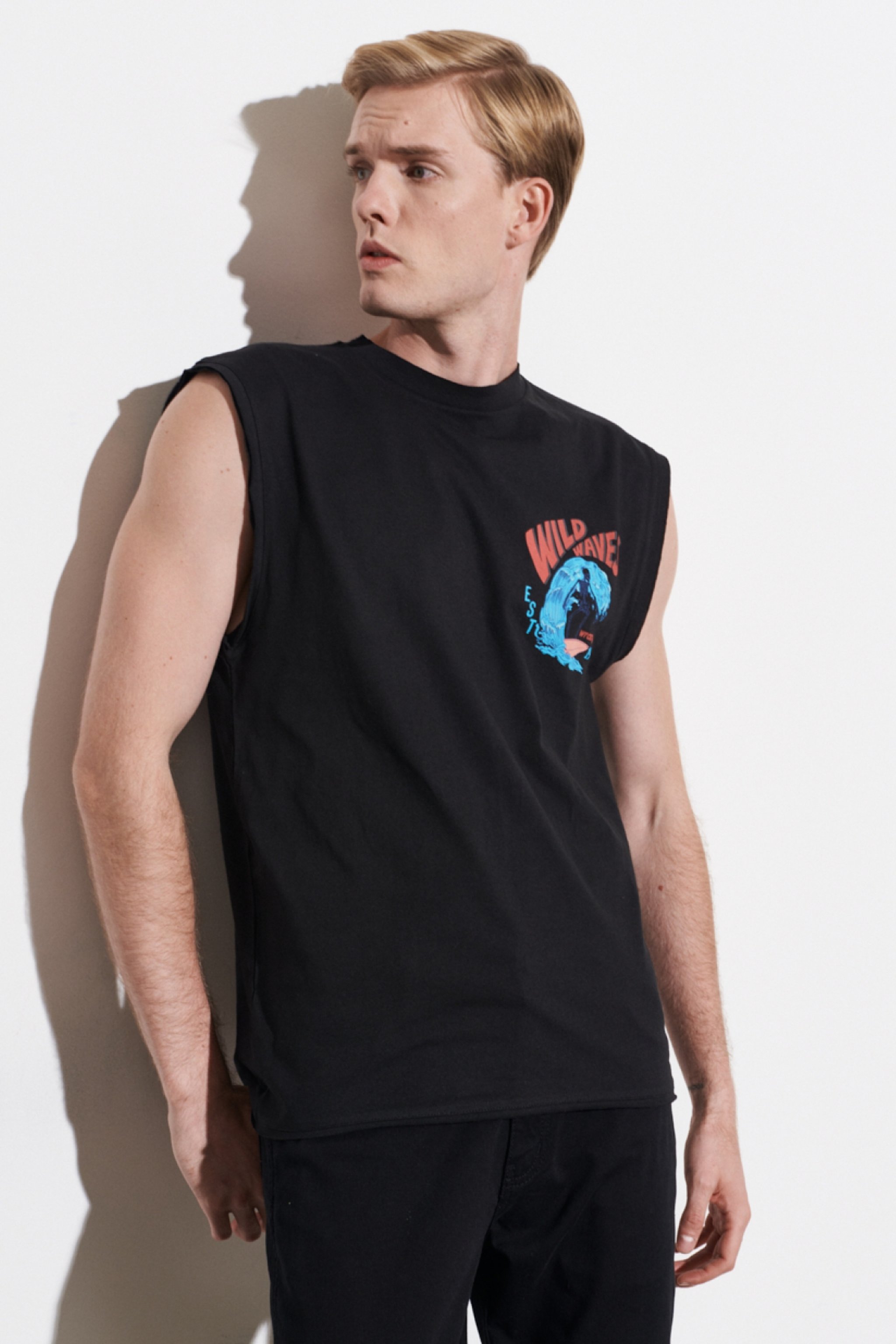 Loose Fit Rahat Kesim Bisiklet Yaka %100 Pamuk Kolsuz Siyah Tişört - Black-W221366001 (görsel 2)