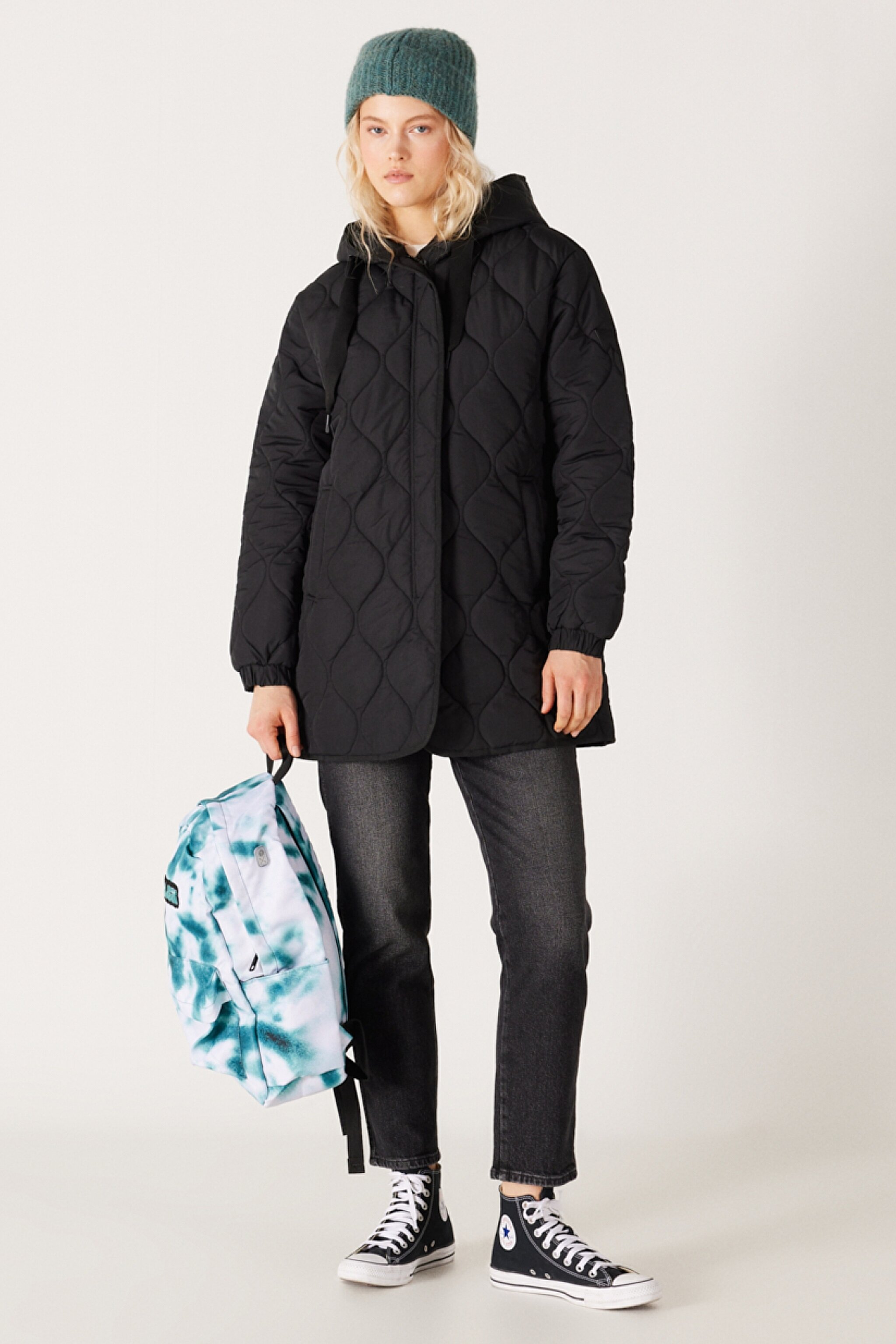 Regular Fit Normal Kesim Kapüşonlu Siyah Kapitone Ceket - Black-W222039001 (görsel 5)