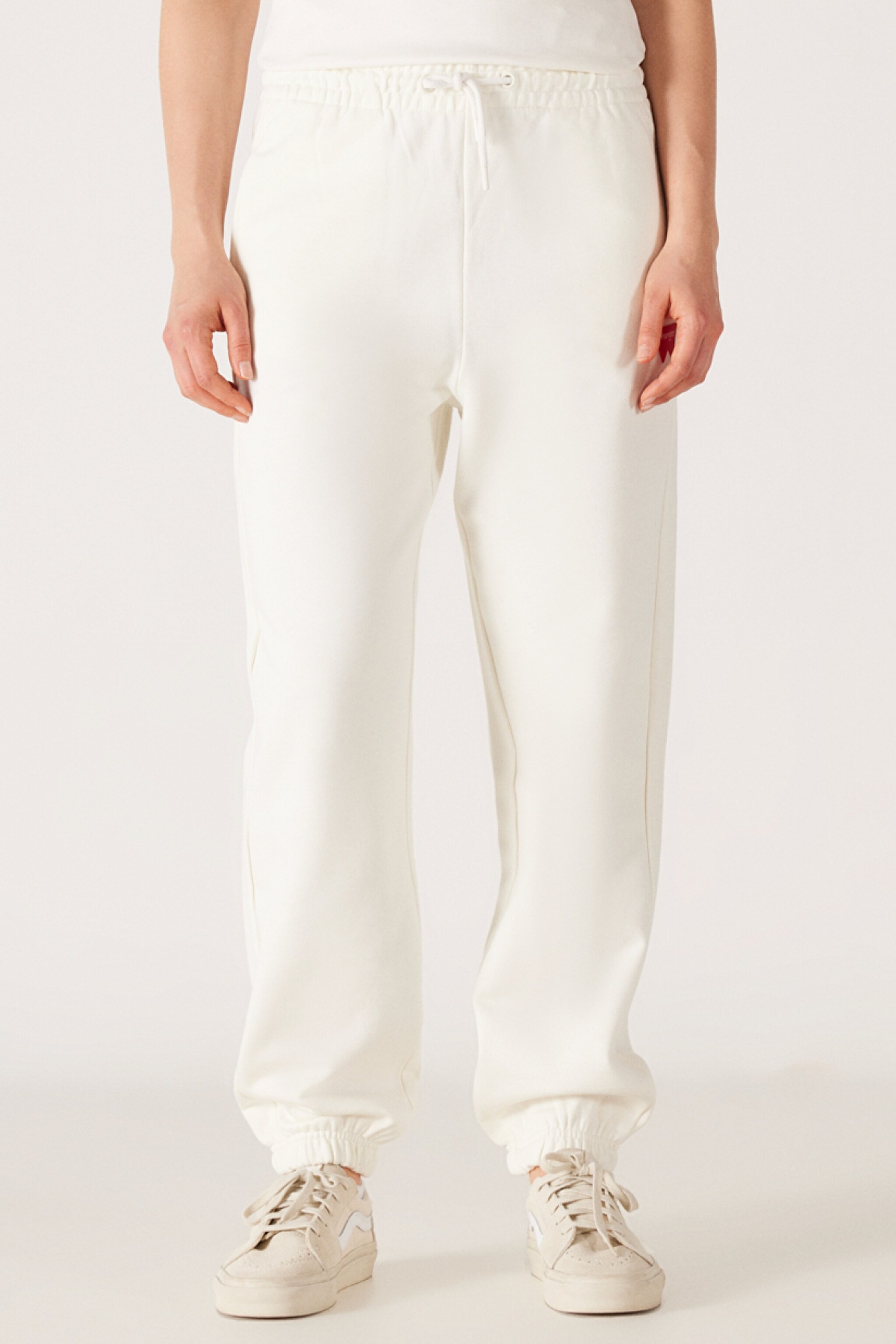 Regular Fit Normal Kesim %100 Pamuk Kırık Beyaz Jogger Eşofman Altı