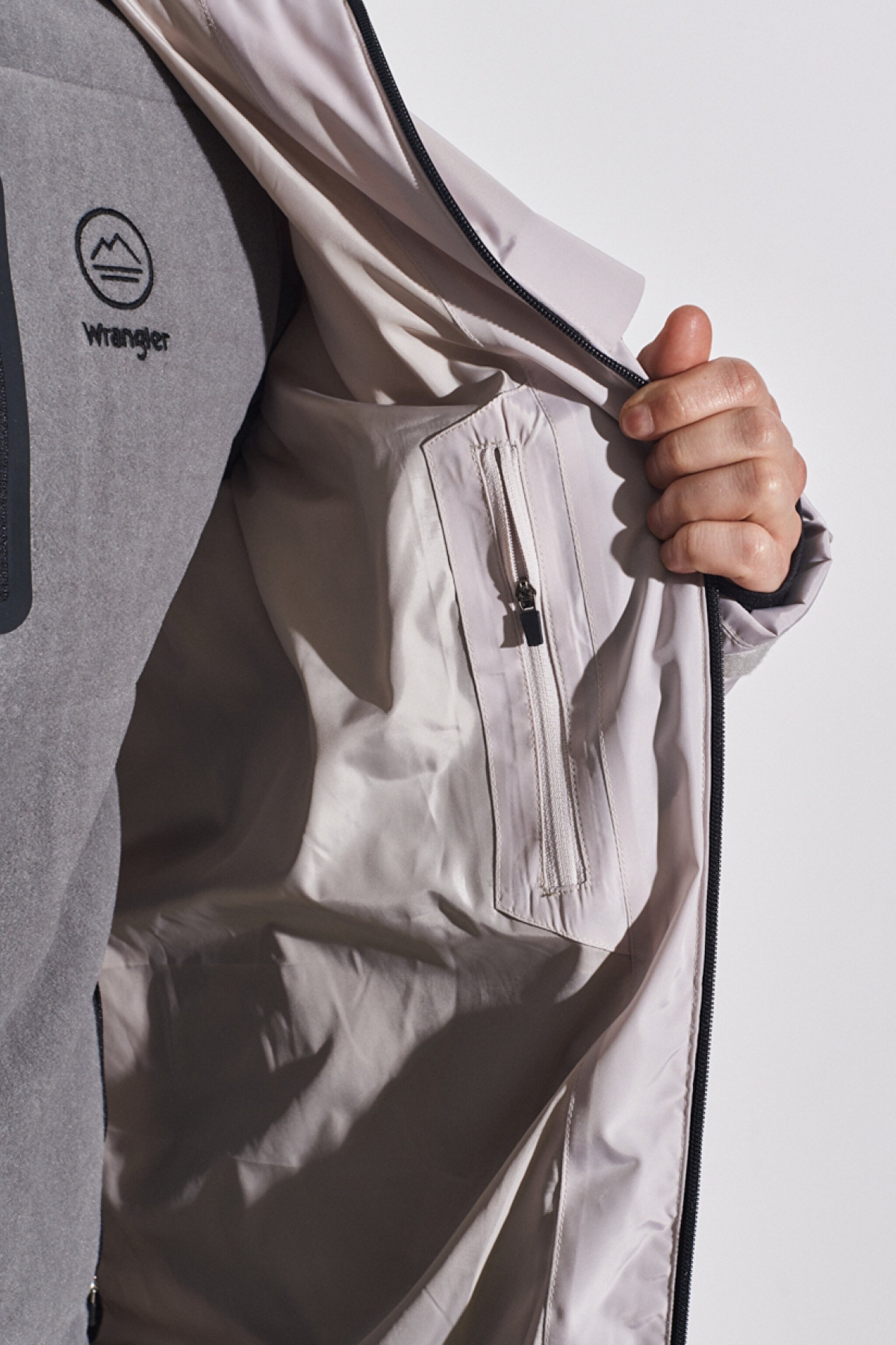 All Terrain Gear Regular Fit Kapüşonlu Açık Gri Şişme Mont - Light Gray-W222547032 (görsel 3)