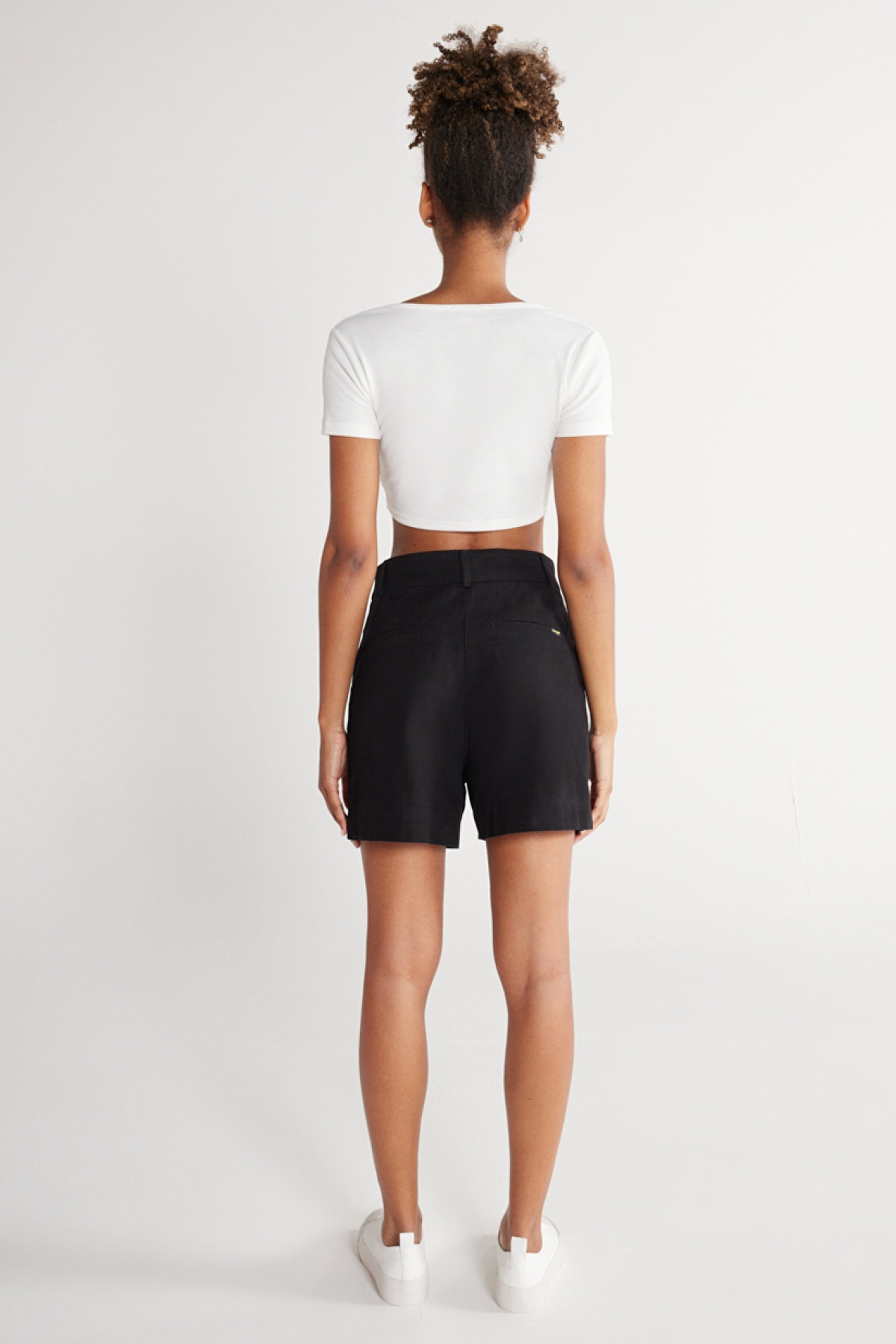 Regular Fit Normal Kesim %100 Pamuk Normal Bel Siyah Şort - Black-W231099001 (görsel 7)