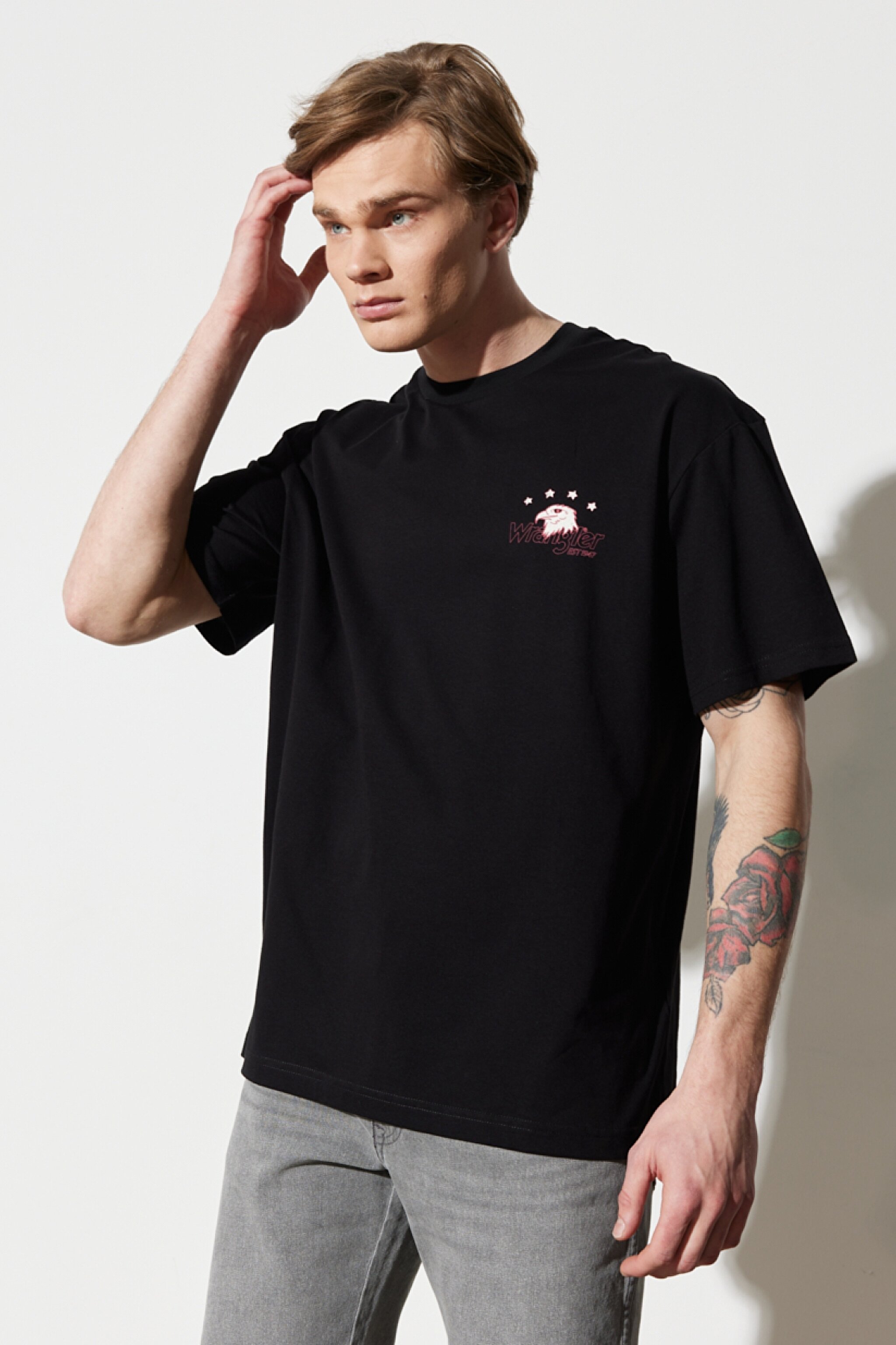 Loose Fit Rahat Kesim %100 Pamuk Bisiklet Yaka Siyah Tişört - Black-W231233001 (görsel 4)