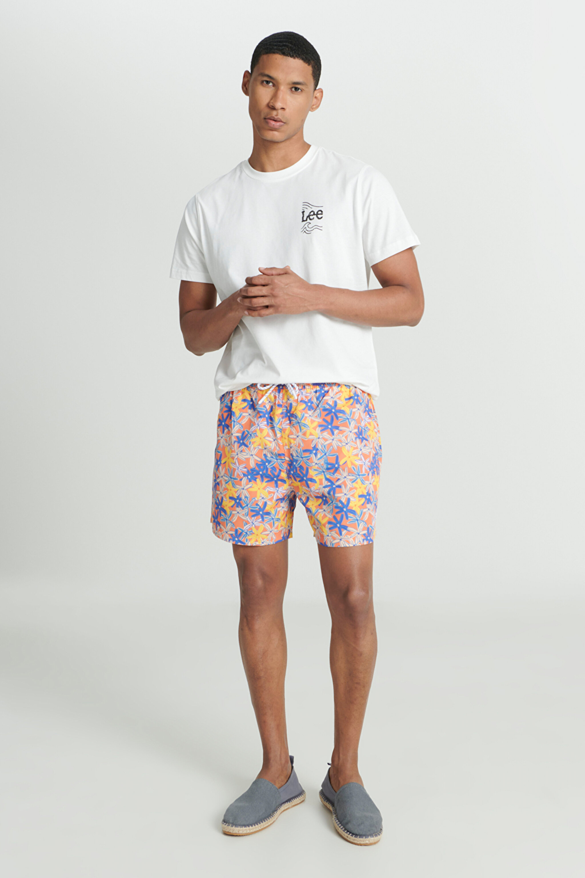 Regular Fit Normal Kesim Normal Bel Deniz Şortu - Multi-W231324900 (görsel 4)