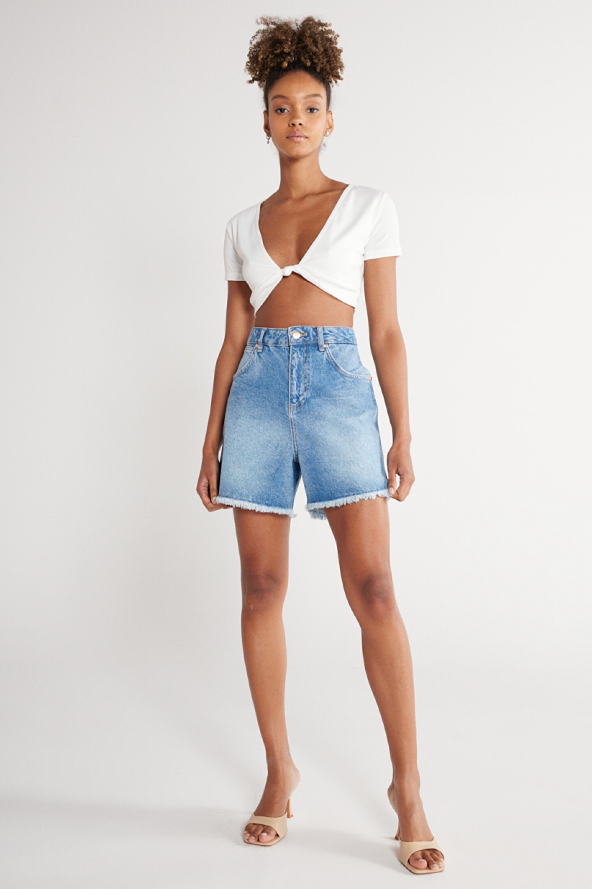 Donna Regular Fit Normal Kesim %100 Pamuk Açık Mavi Jean Kot Şort - Light Blue-W231342404 (görsel 3)