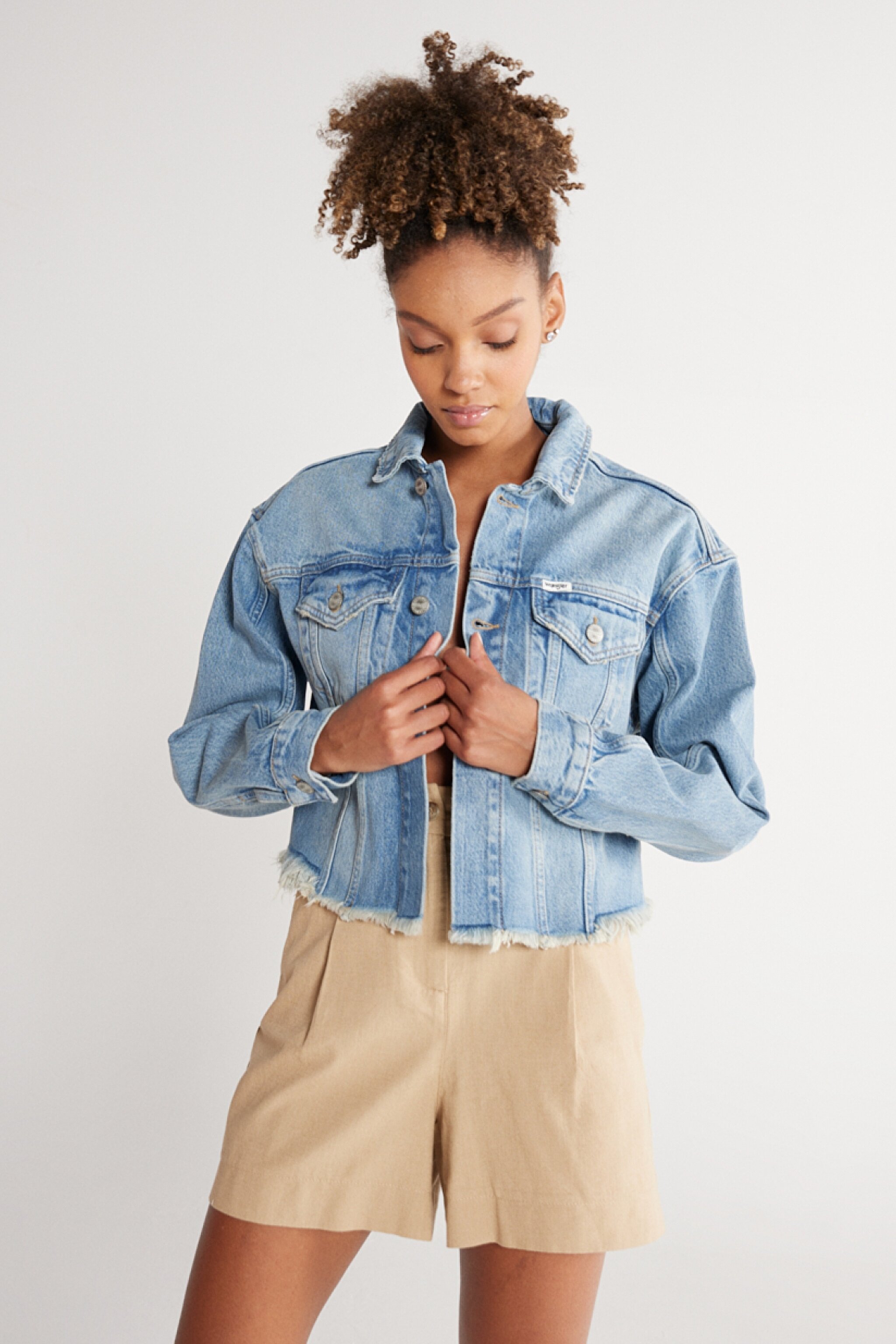 Regular Fit Normal Kesim Mavi Esnek Crop Jean Kot Ceket - Mid Blue-W231349XT (görsel 3)