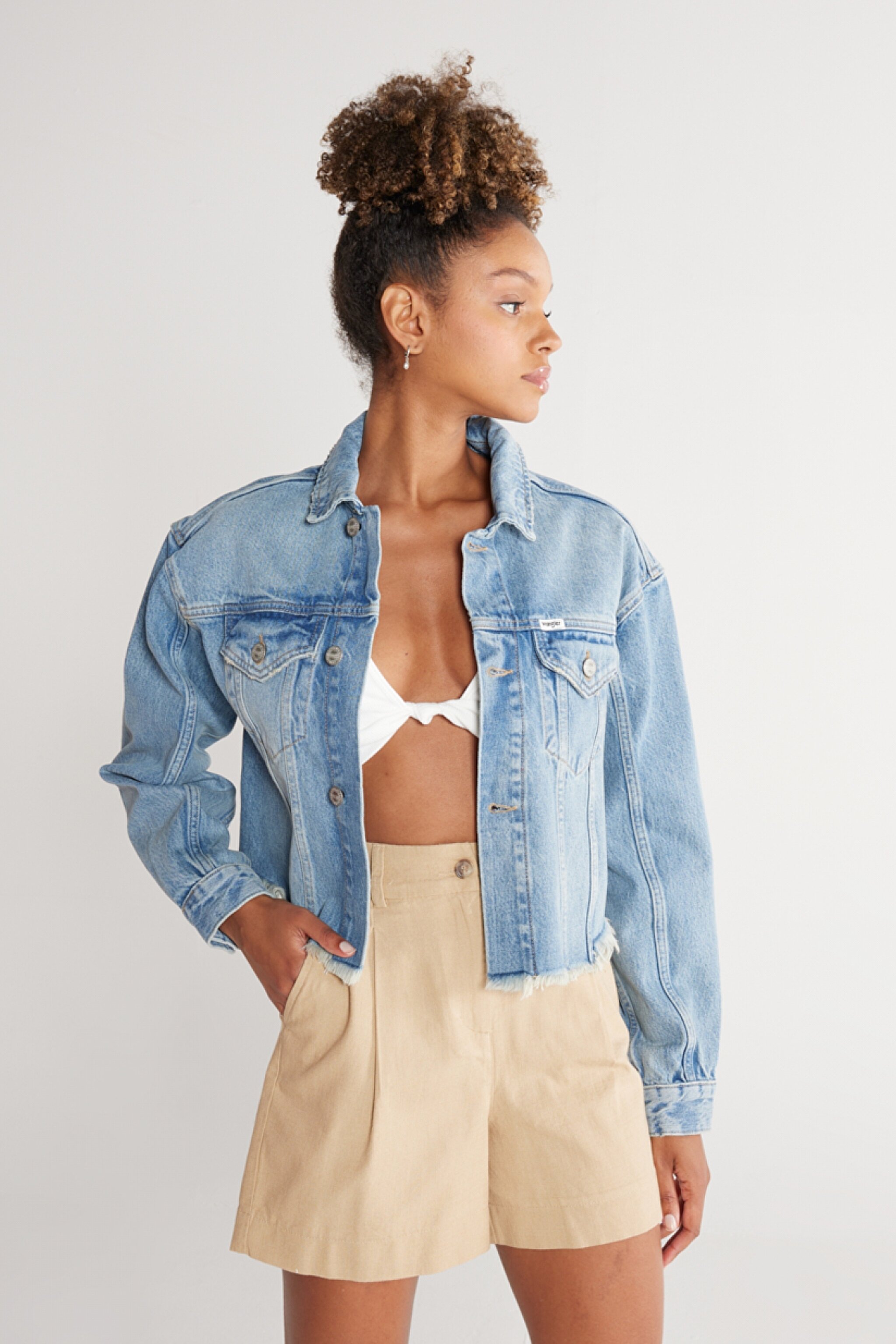 Regular Fit Normal Kesim Mavi Esnek Crop Jean Kot Ceket - Mid Blue-W231349XT (görsel 4)