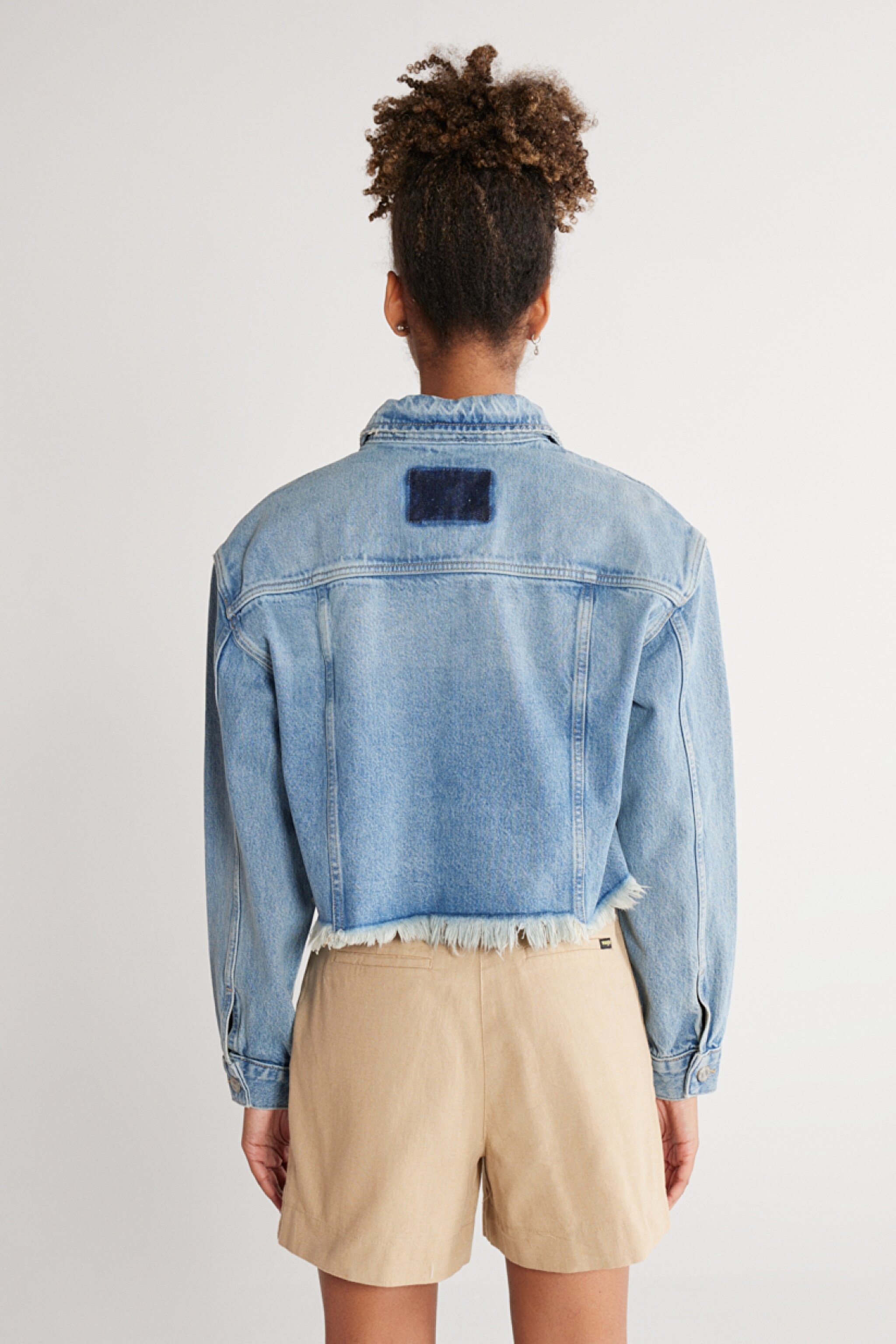 Regular Fit Normal Kesim Mavi Esnek Crop Jean Kot Ceket - Mid Blue-W231349XT (görsel 8)
