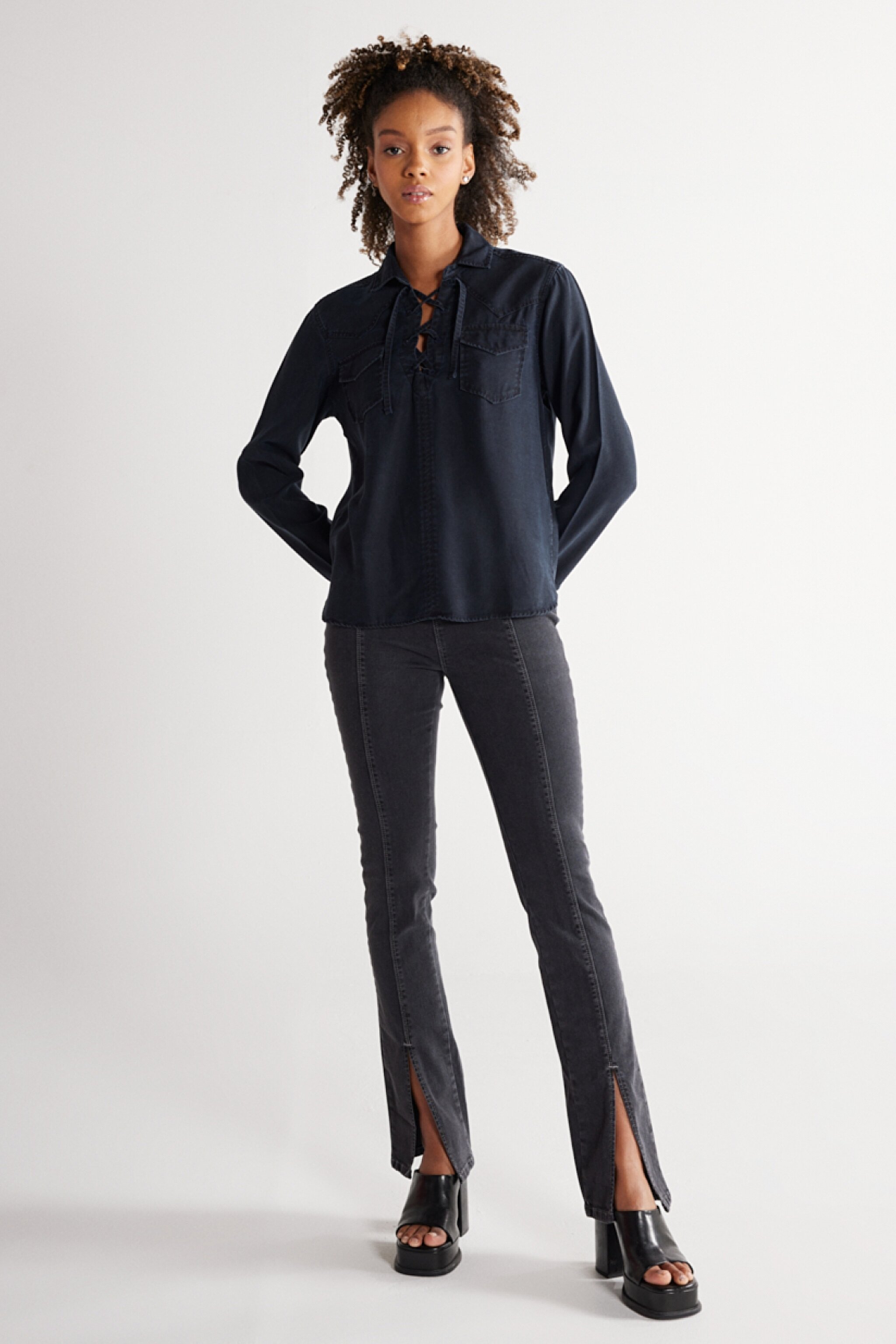 Regular Fit Normal Kesim Yakası Bağcıklı Siyah Jean Kot Gömlek - Black-W231622001 (görsel 7)